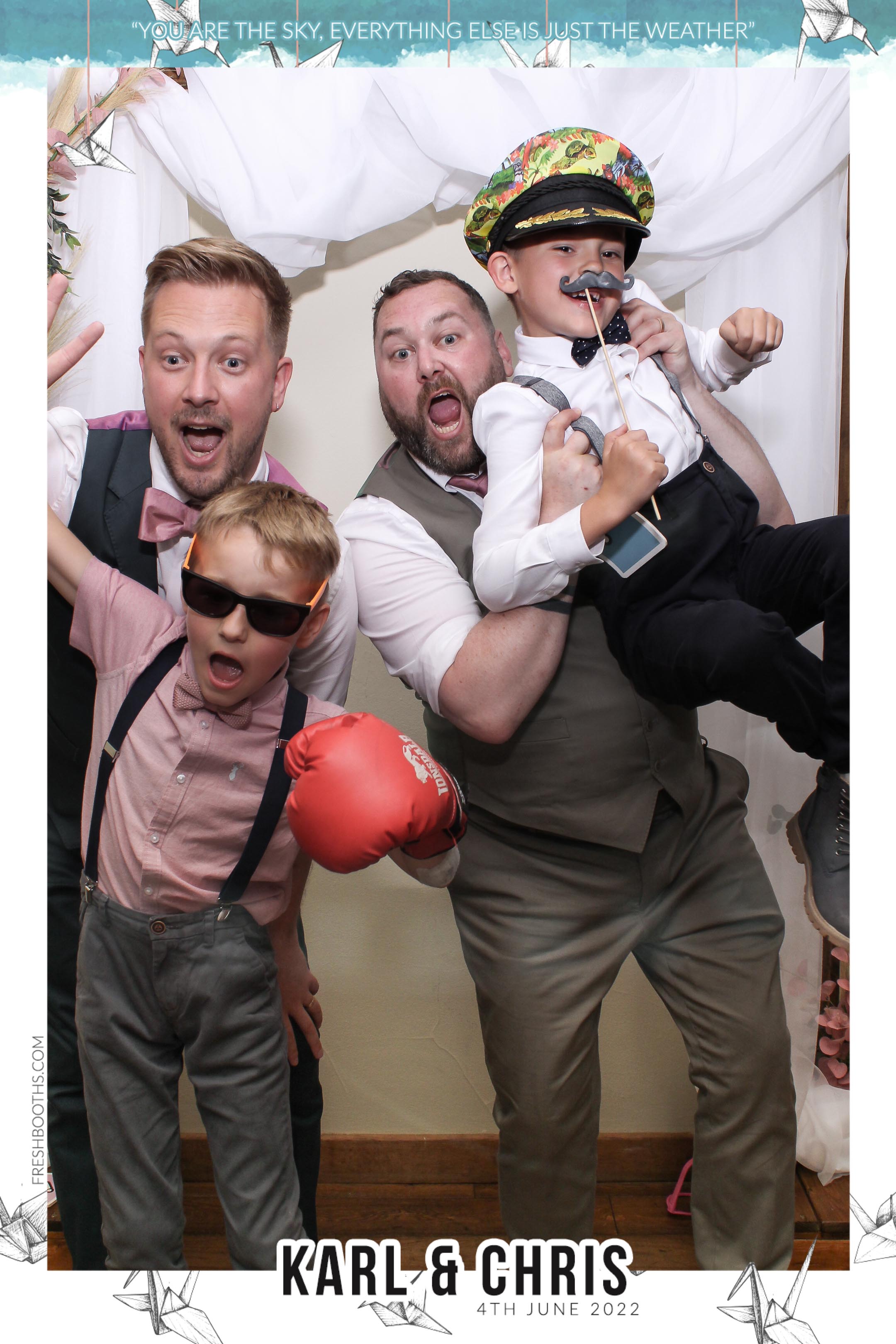 Karl & Chris - Selfie Mirror | View more photos from the event at gallery.freshbooths.com/u/FreshBooths/Karl-Chris-Selfie-Mirror