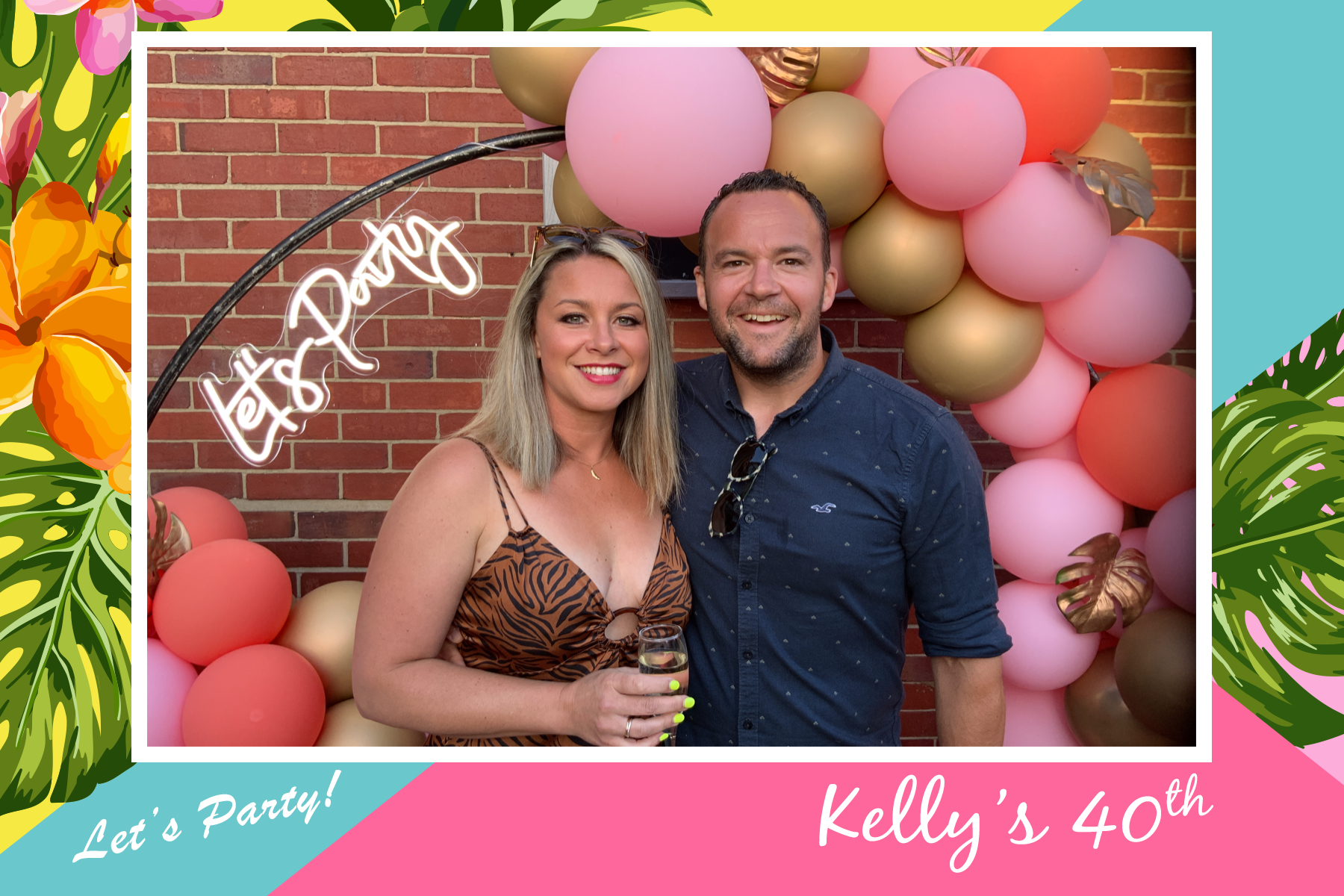 Kelly's 40th - Roaming Photos | View more photos from the event at gallery.freshbooths.com/u/FreshBooths/Kellys-40th-Roaming-Photos
