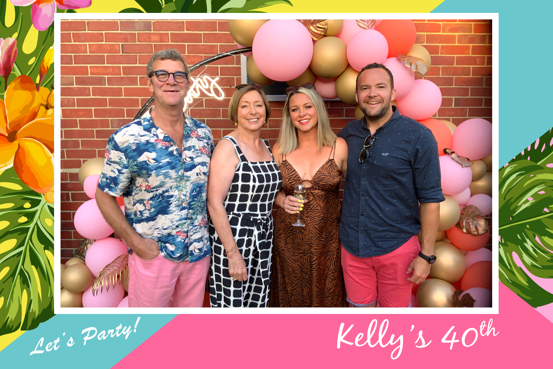 Kelly's 40th - Roaming Photos | View more photos from the event at gallery.freshbooths.com/u/FreshBooths/Kellys-40th-Roaming-Photos