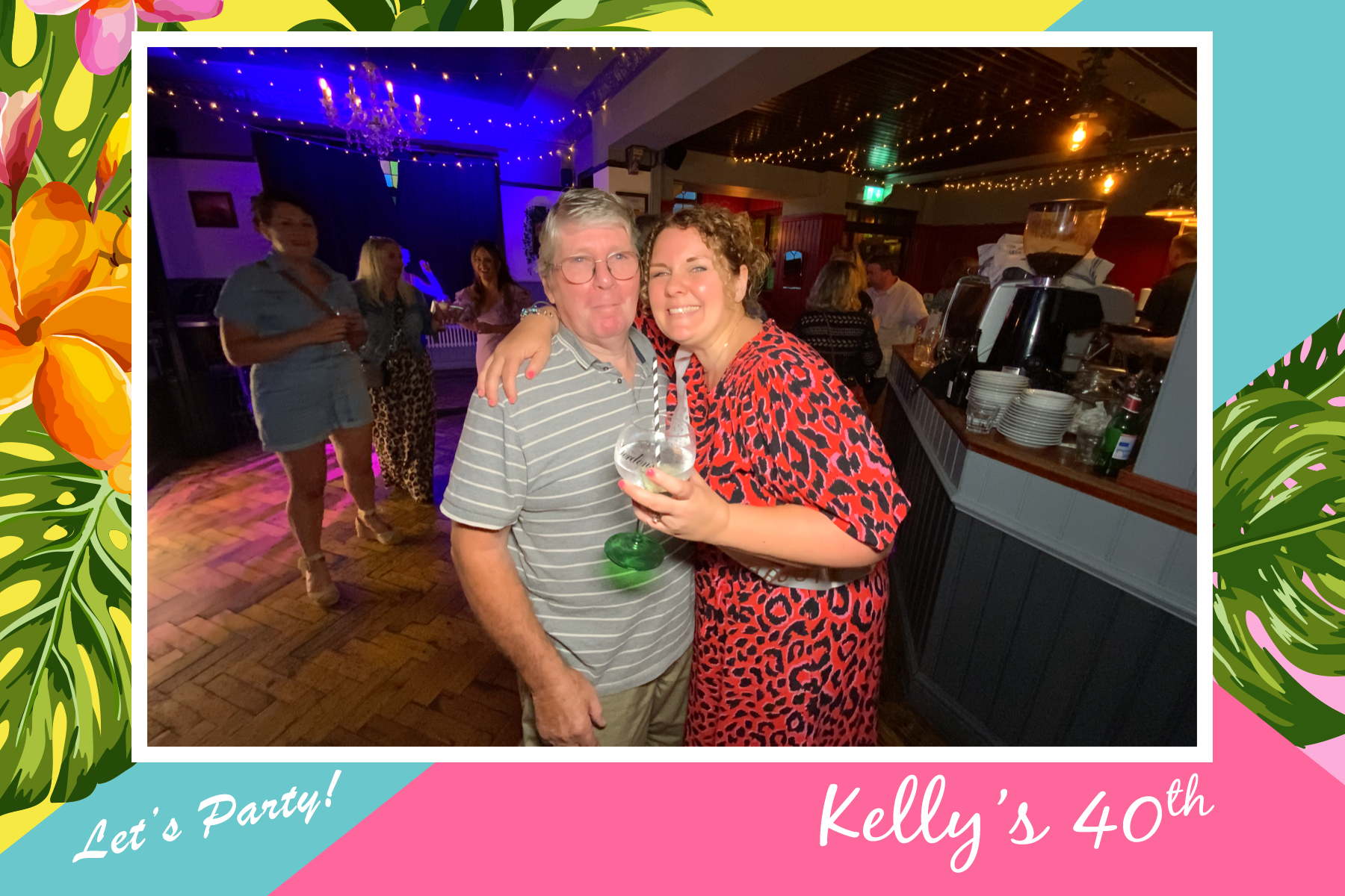 Kelly's 40th - Roaming Photos | View more photos from the event at gallery.freshbooths.com/u/FreshBooths/Kellys-40th-Roaming-Photos