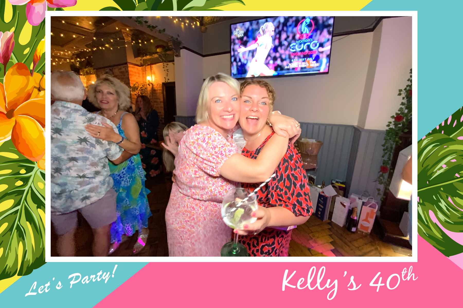 Kelly's 40th - Roaming Photos | View more photos from the event at gallery.freshbooths.com/u/FreshBooths/Kellys-40th-Roaming-Photos