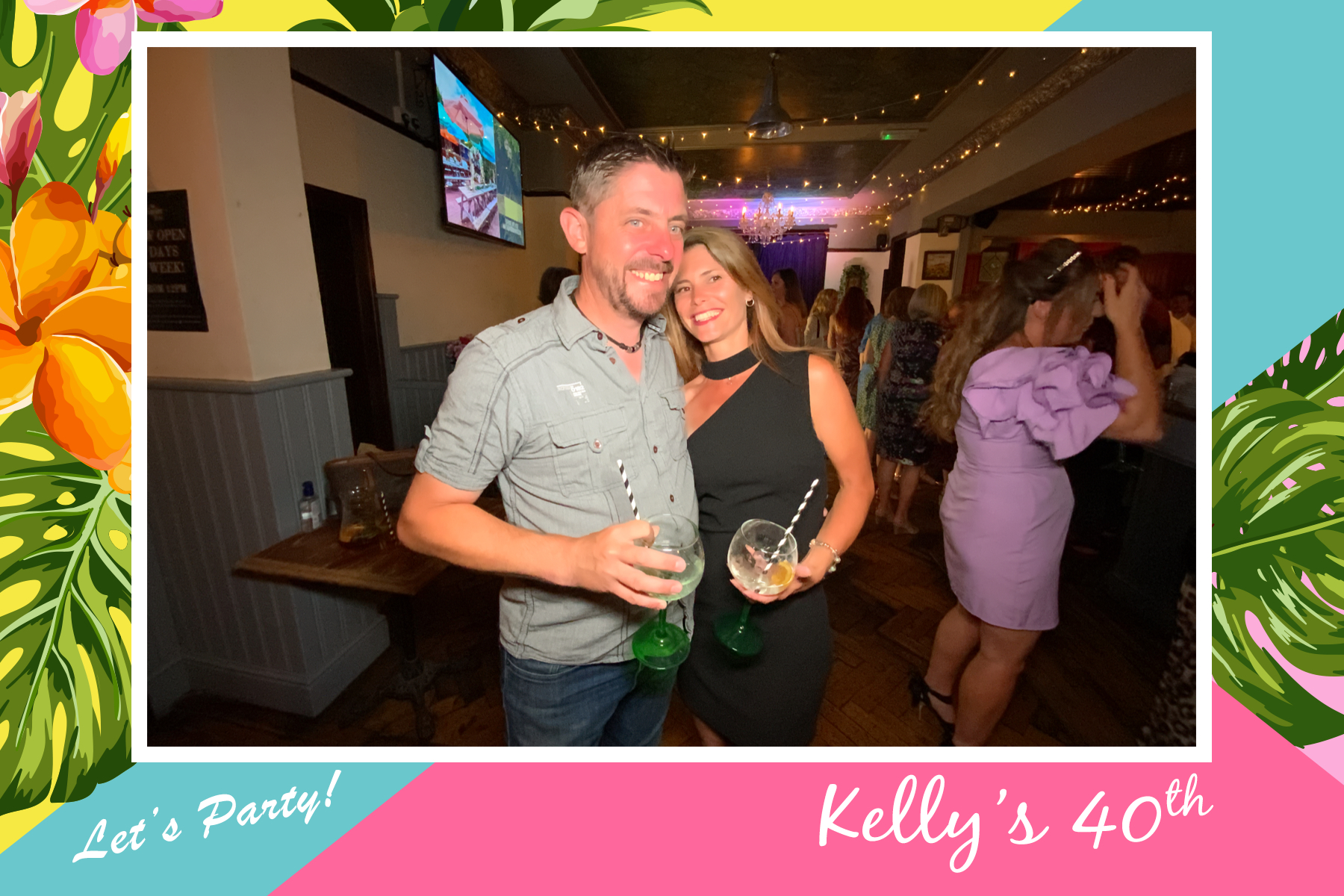 Kelly's 40th - Roaming Photos | View more photos from the event at gallery.freshbooths.com/u/FreshBooths/Kellys-40th-Roaming-Photos