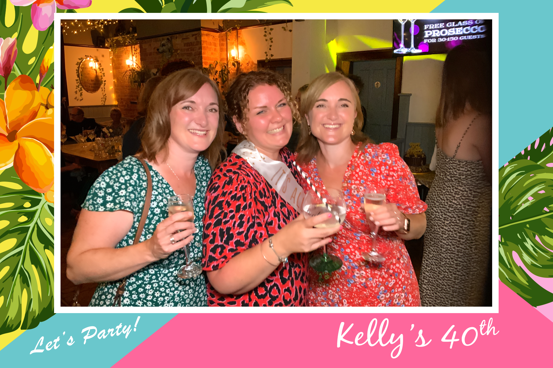Kelly's 40th - Roaming Photos | View more photos from the event at gallery.freshbooths.com/u/FreshBooths/Kellys-40th-Roaming-Photos