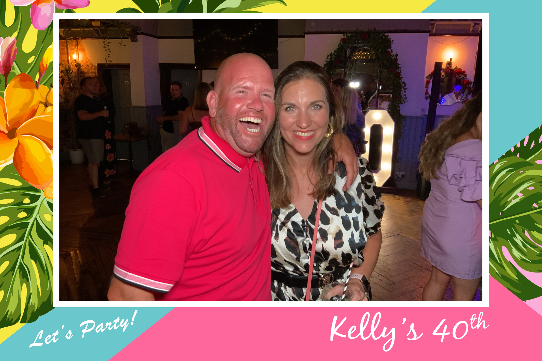Kelly's 40th - Roaming Photos | View more photos from the event at gallery.freshbooths.com/u/FreshBooths/Kellys-40th-Roaming-Photos