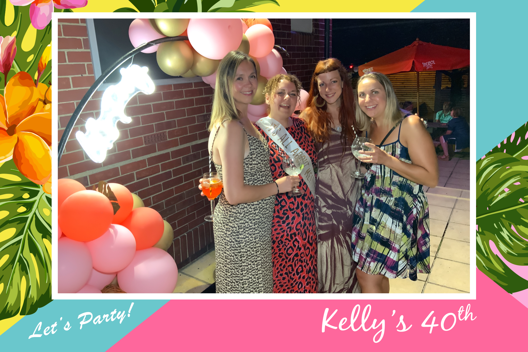 Kelly's 40th - Roaming Photos | View more photos from the event at gallery.freshbooths.com/u/FreshBooths/Kellys-40th-Roaming-Photos