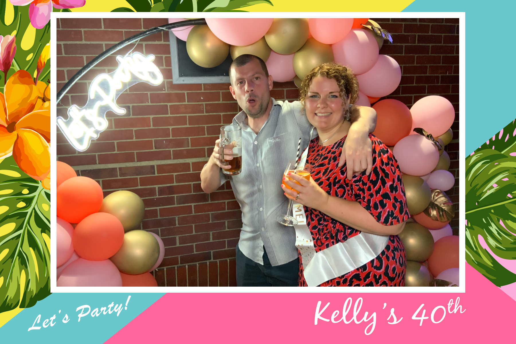 Kelly's 40th - Roaming Photos | View more photos from the event at gallery.freshbooths.com/u/FreshBooths/Kellys-40th-Roaming-Photos