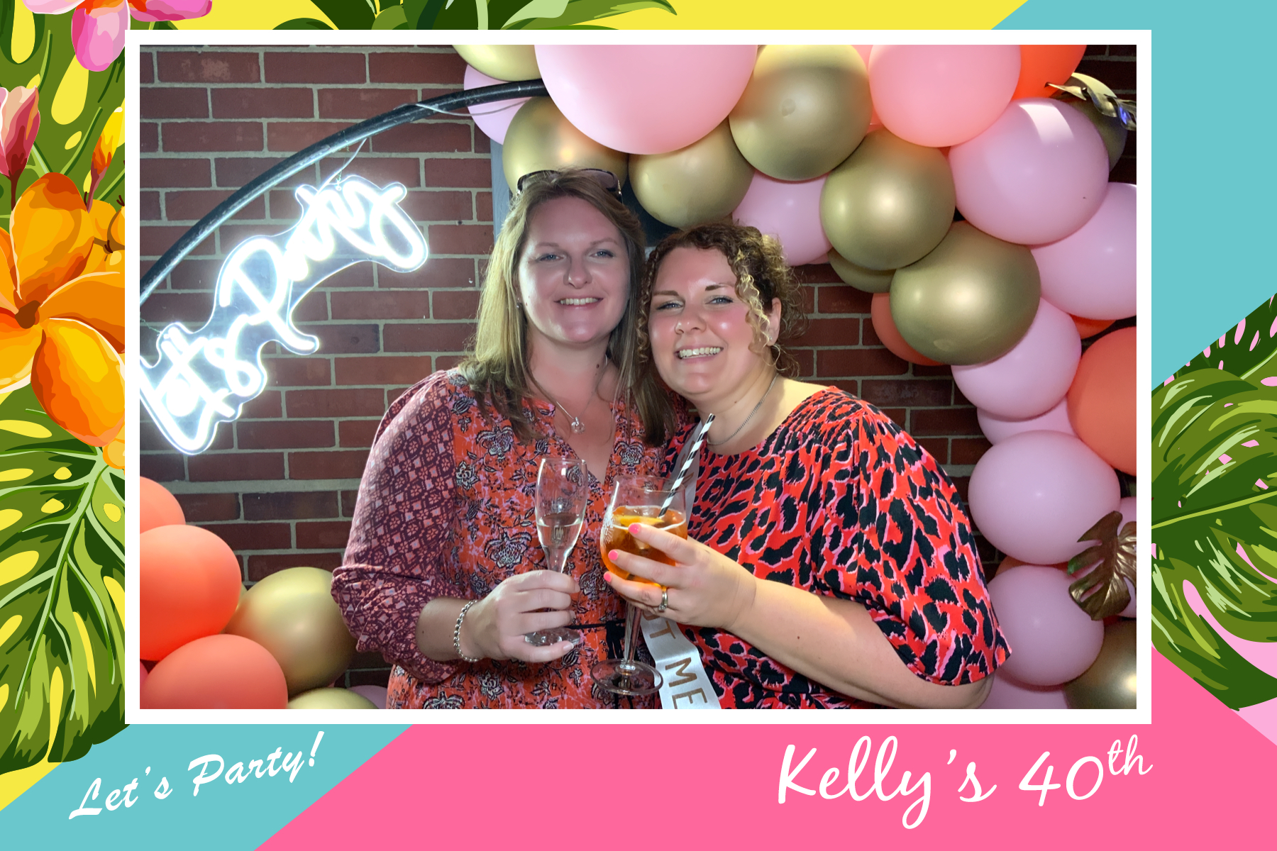 Kelly's 40th - Roaming Photos | View more photos from the event at gallery.freshbooths.com/u/FreshBooths/Kellys-40th-Roaming-Photos