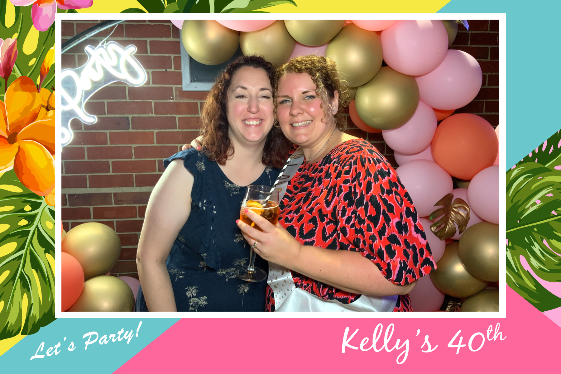 Kelly's 40th - Roaming Photos | View more photos from the event at gallery.freshbooths.com/u/FreshBooths/Kellys-40th-Roaming-Photos
