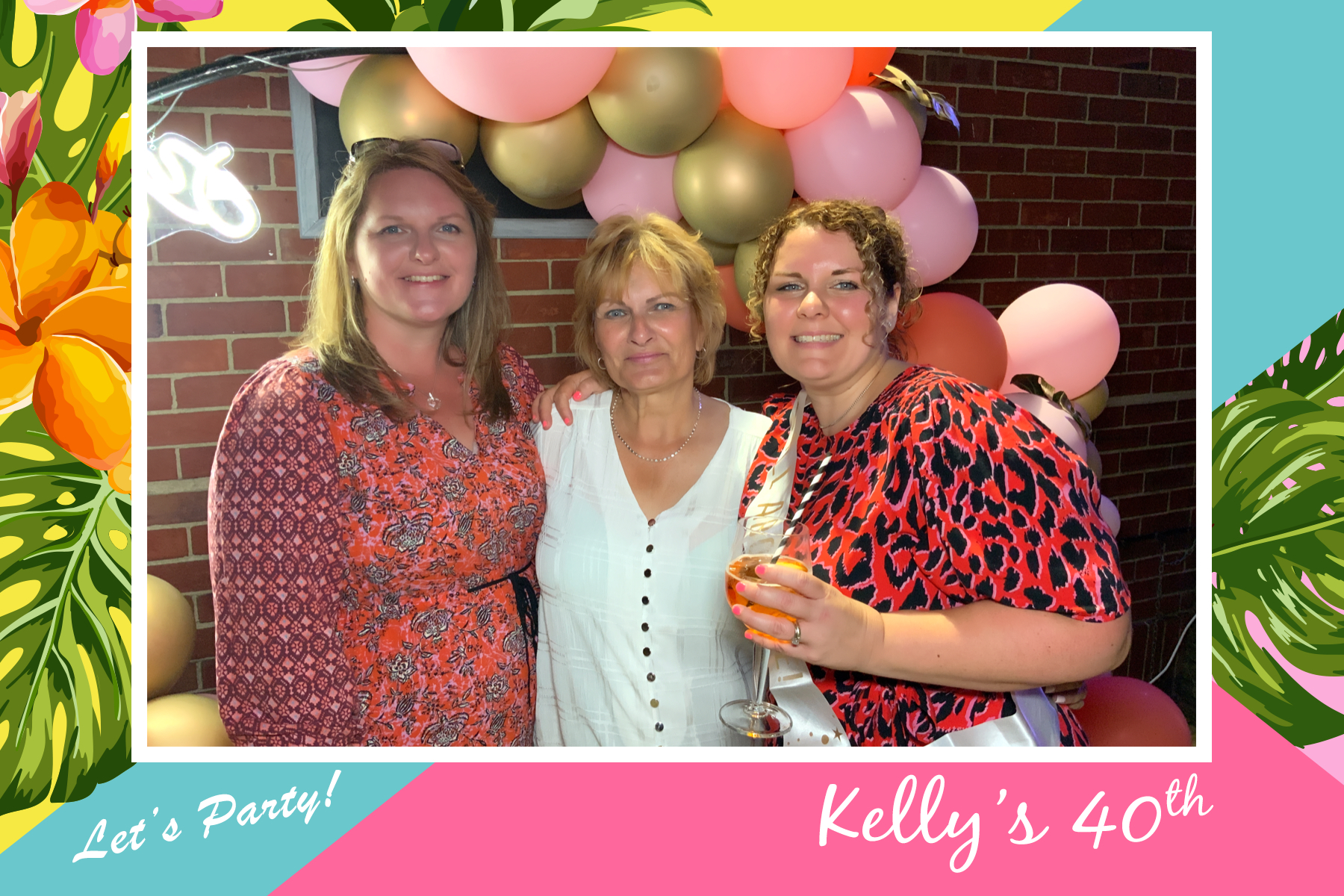 Kelly's 40th - Roaming Photos | View more photos from the event at gallery.freshbooths.com/u/FreshBooths/Kellys-40th-Roaming-Photos