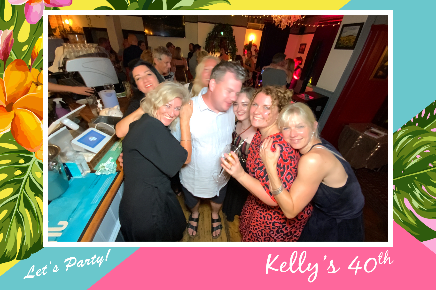 Kelly's 40th - Roaming Photos | View more photos from the event at gallery.freshbooths.com/u/FreshBooths/Kellys-40th-Roaming-Photos