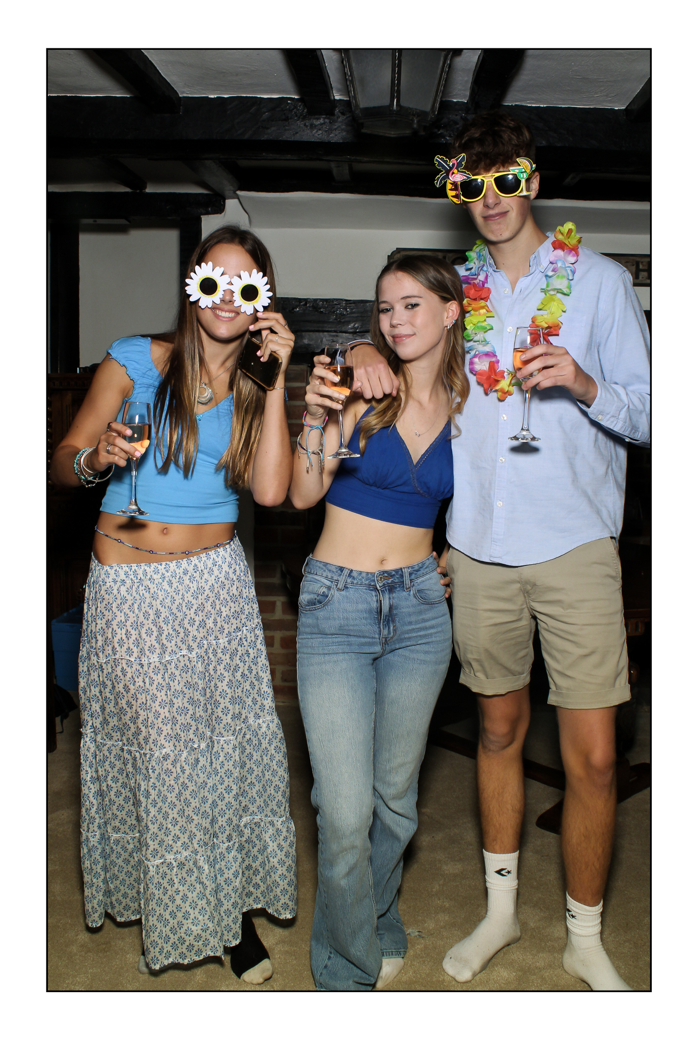 Lauren's 18th - Selfie Mirror | View more photos from the event at gallery.freshbooths.com/u/FreshBooths/Laurens-18th-Selfie-Mirror