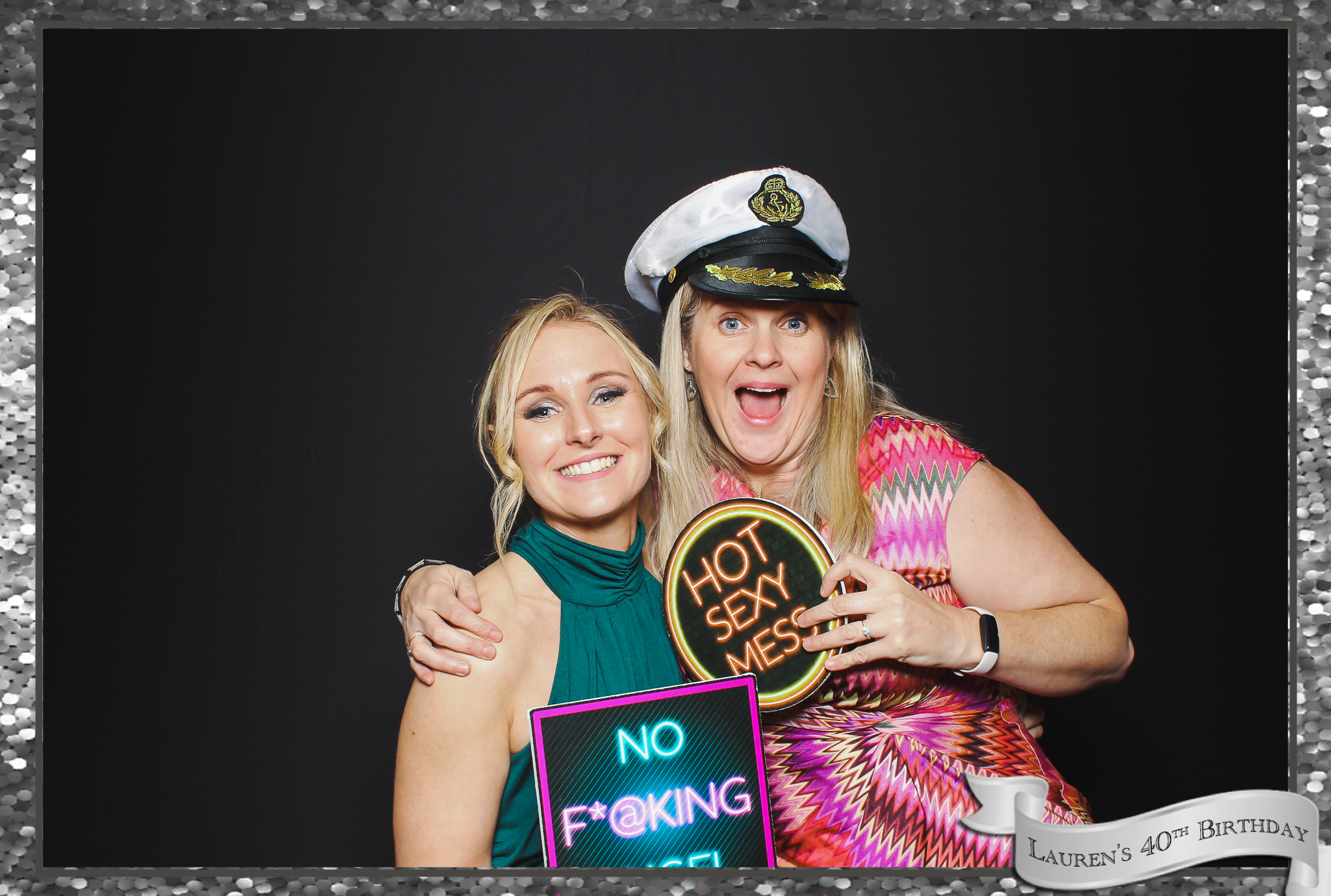 Lauren's 40th Birthday  | View more photos from the event at gallery.freshbooths.com/u/FreshBooths/Laurens-40th-Birthday