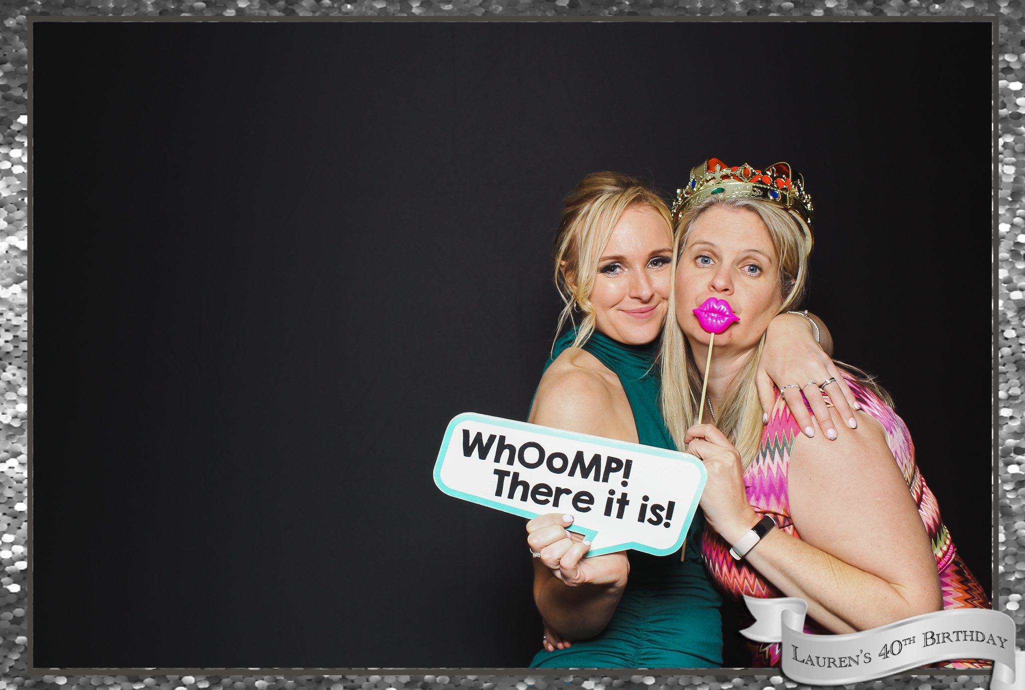 Lauren's 40th Birthday  | View more photos from the event at gallery.freshbooths.com/u/FreshBooths/Laurens-40th-Birthday