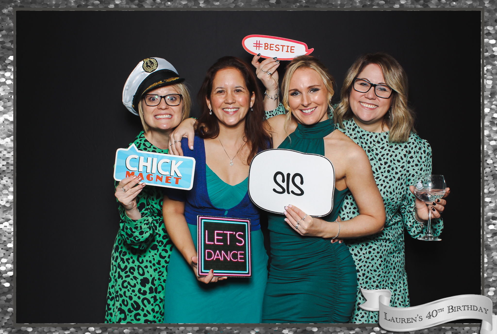 Lauren's 40th Birthday  | View more photos from the event at gallery.freshbooths.com/u/FreshBooths/Laurens-40th-Birthday