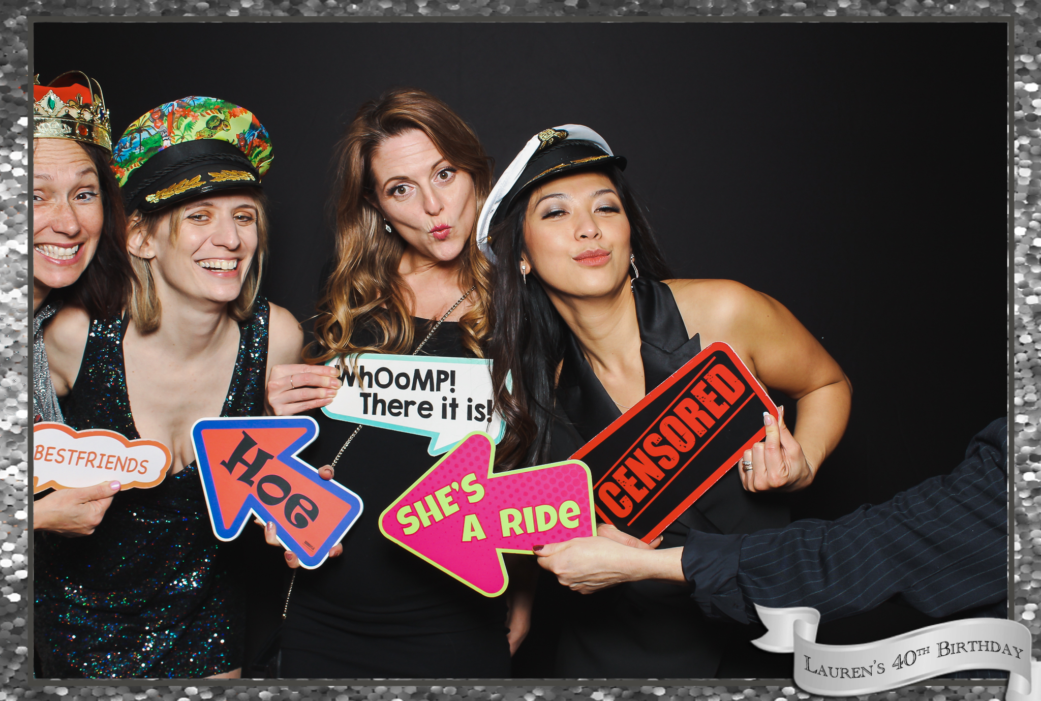 Lauren's 40th Birthday  | View more photos from the event at gallery.freshbooths.com/u/FreshBooths/Laurens-40th-Birthday