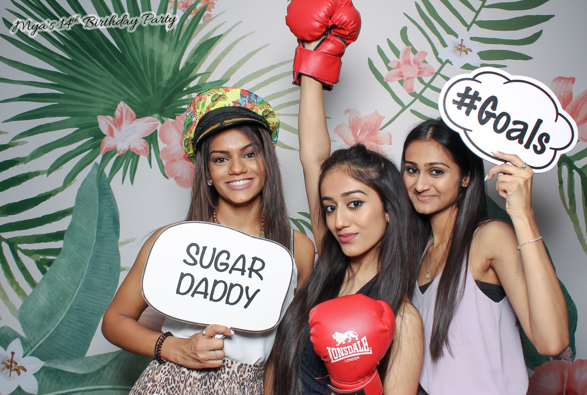 Mya's 14th Birthday | View more photos from the event at gallery.freshbooths.com/u/FreshBooths/Myas-14th-Birthday