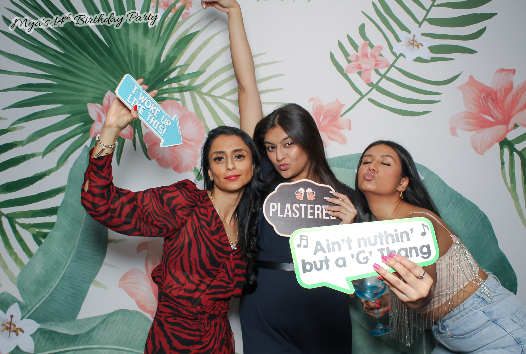 Mya's 14th Birthday | View more photos from the event at gallery.freshbooths.com/u/FreshBooths/Myas-14th-Birthday