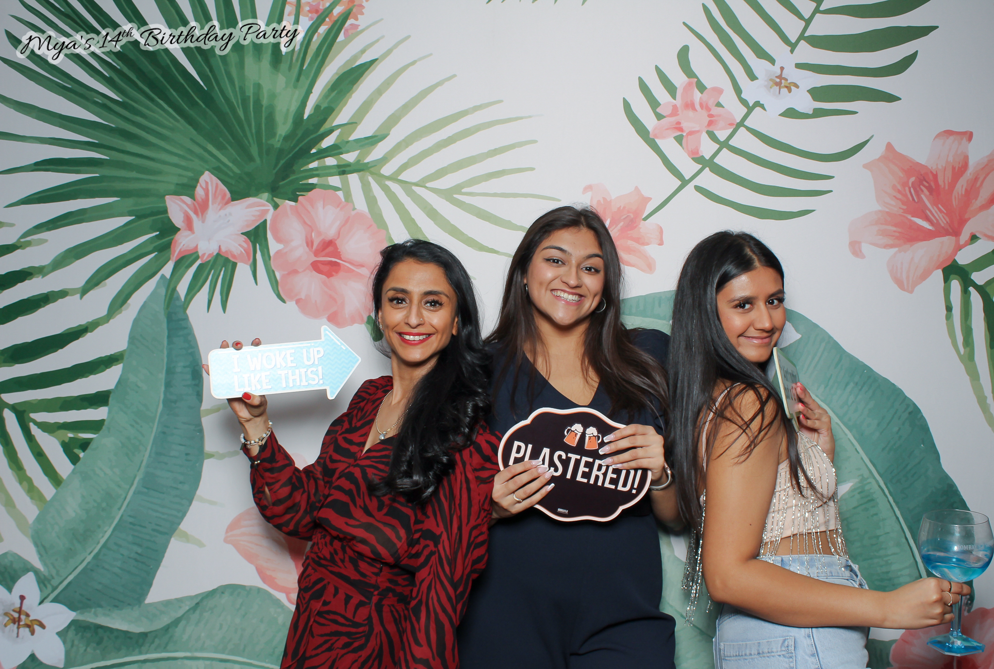 Mya's 14th Birthday | View more photos from the event at gallery.freshbooths.com/u/FreshBooths/Myas-14th-Birthday