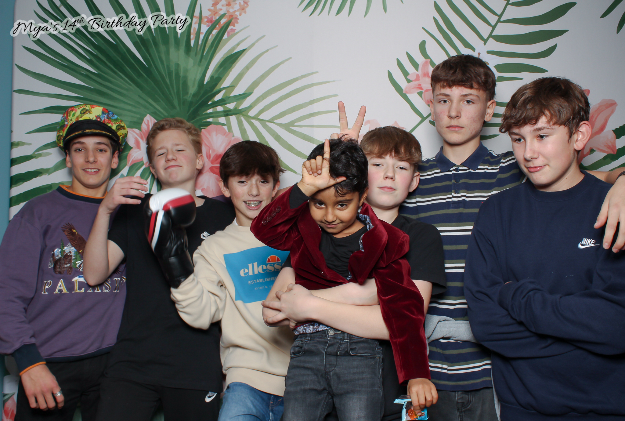 Mya's 14th Birthday | View more photos from the event at gallery.freshbooths.com/u/FreshBooths/Myas-14th-Birthday