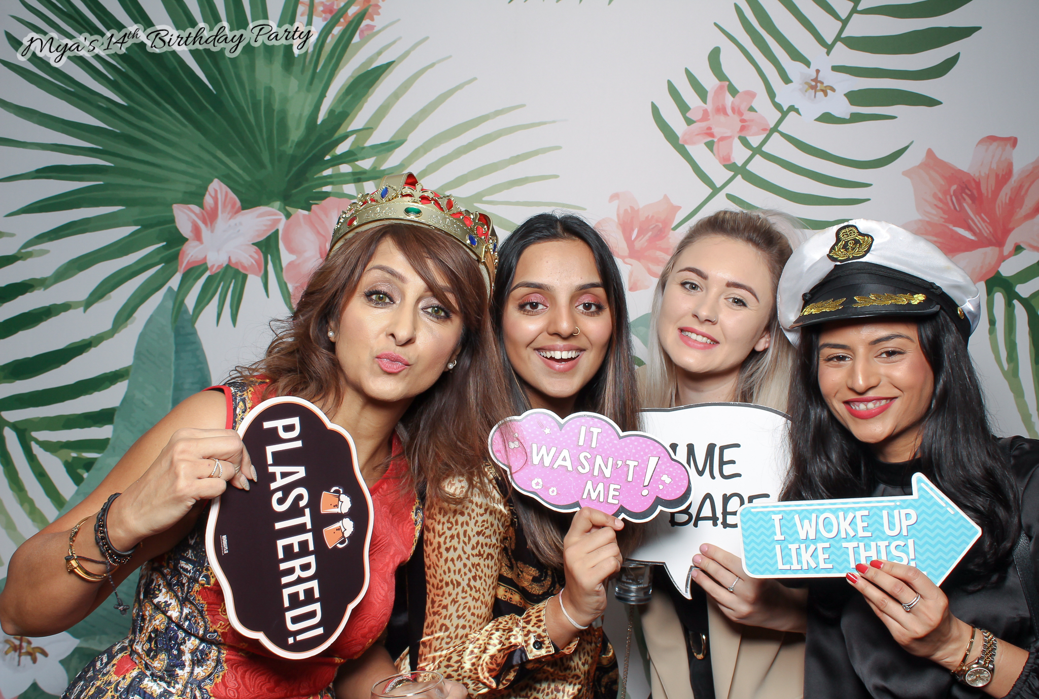 Mya's 14th Birthday | View more photos from the event at gallery.freshbooths.com/u/FreshBooths/Myas-14th-Birthday