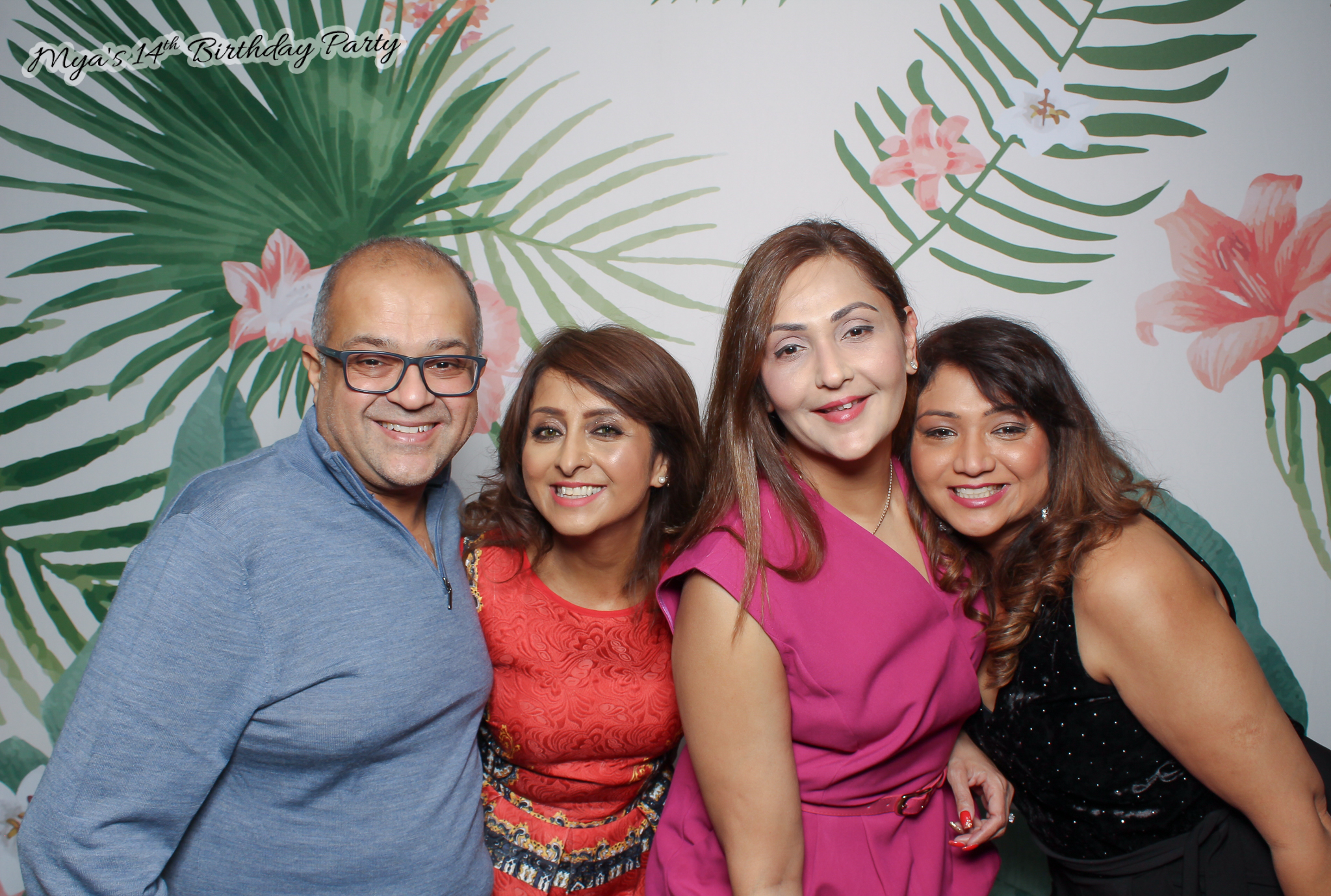 Mya's 14th Birthday | View more photos from the event at gallery.freshbooths.com/u/FreshBooths/Myas-14th-Birthday