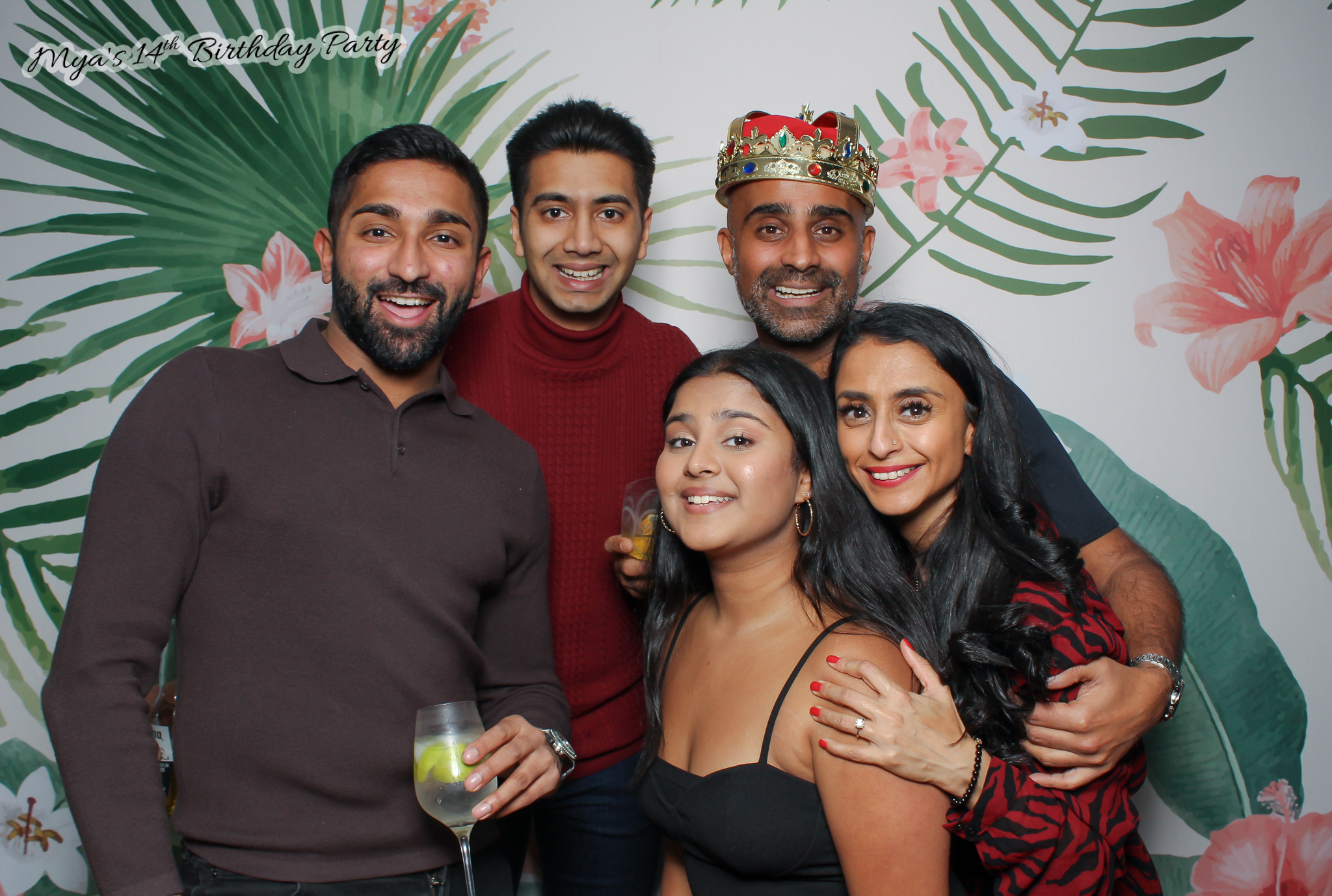 Mya's 14th Birthday | View more photos from the event at gallery.freshbooths.com/u/FreshBooths/Myas-14th-Birthday
