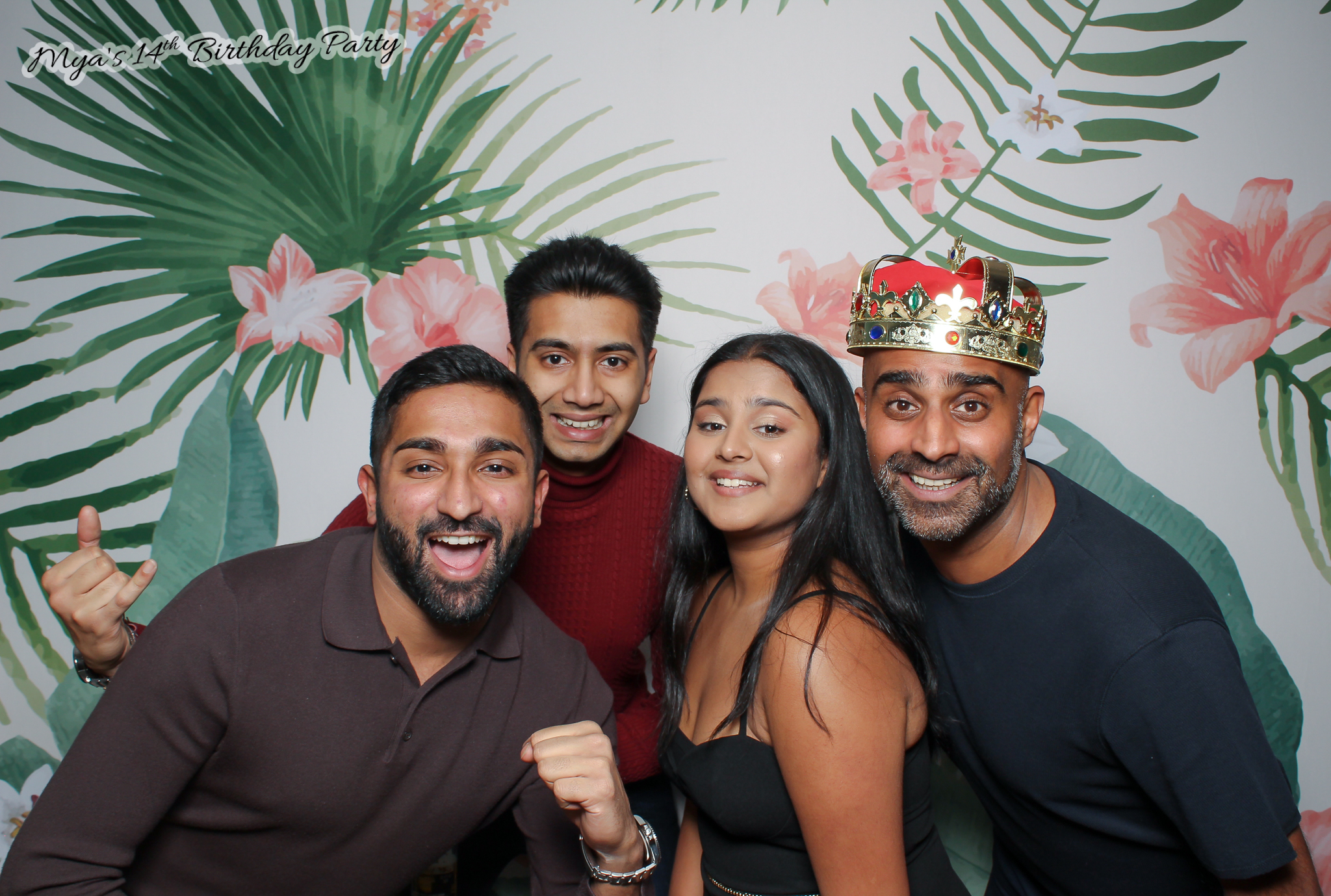 Mya's 14th Birthday | View more photos from the event at gallery.freshbooths.com/u/FreshBooths/Myas-14th-Birthday