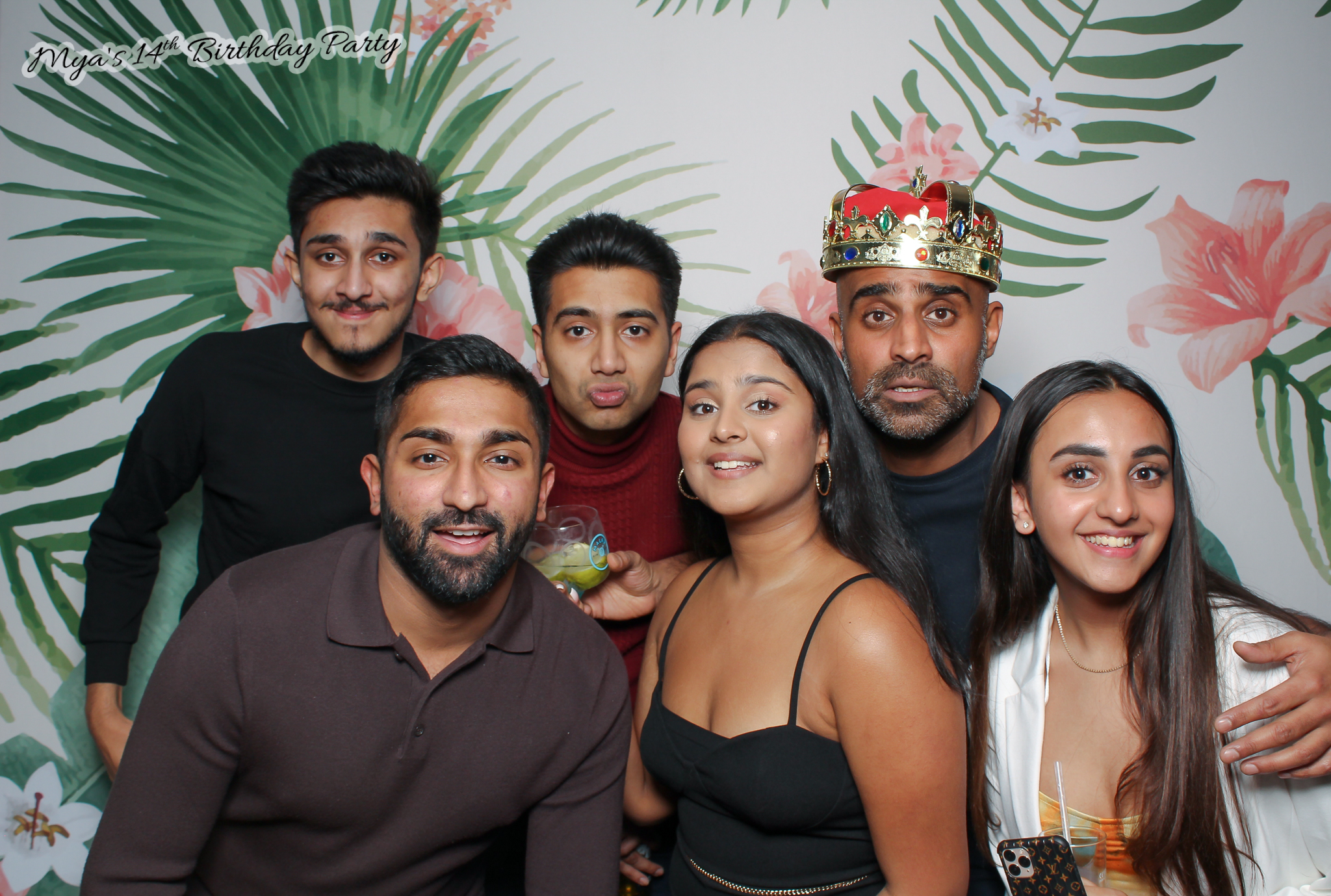 Mya's 14th Birthday | View more photos from the event at gallery.freshbooths.com/u/FreshBooths/Myas-14th-Birthday