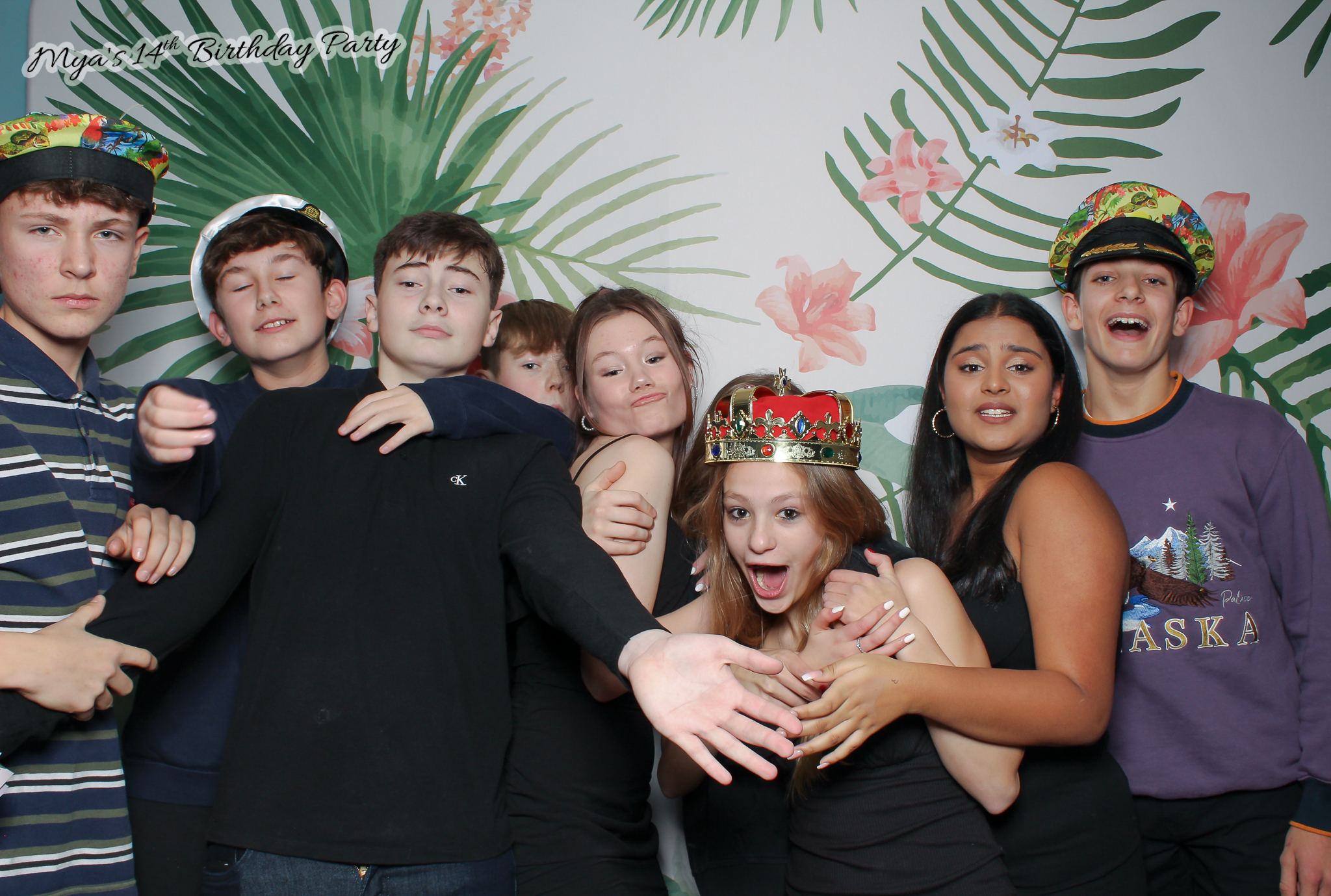 Mya's 14th Birthday | View more photos from the event at gallery.freshbooths.com/u/FreshBooths/Myas-14th-Birthday