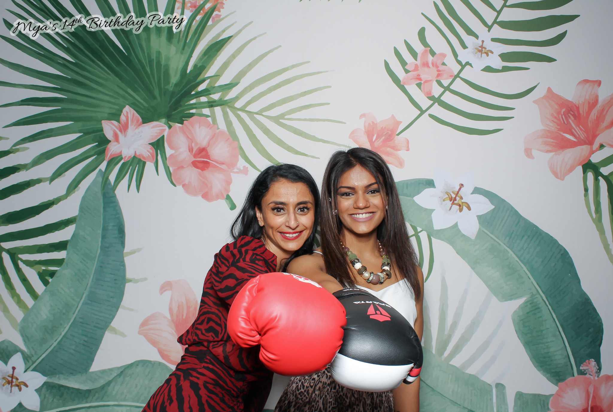 Mya's 14th Birthday | View more photos from the event at gallery.freshbooths.com/u/FreshBooths/Myas-14th-Birthday