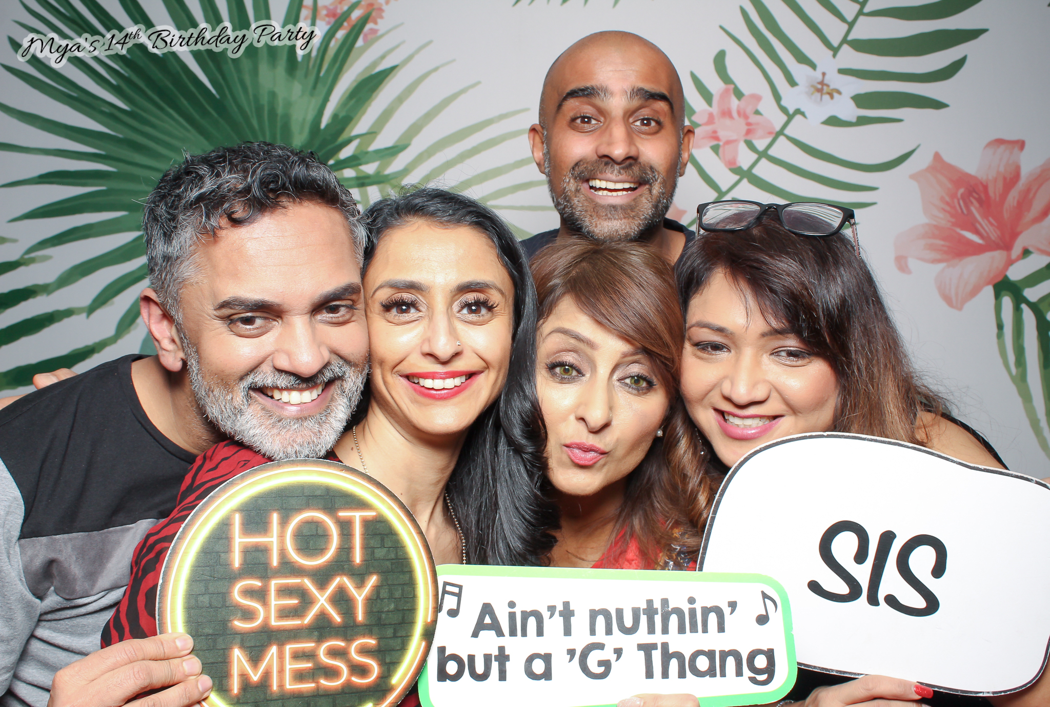 Mya's 14th Birthday | View more photos from the event at gallery.freshbooths.com/u/FreshBooths/Myas-14th-Birthday