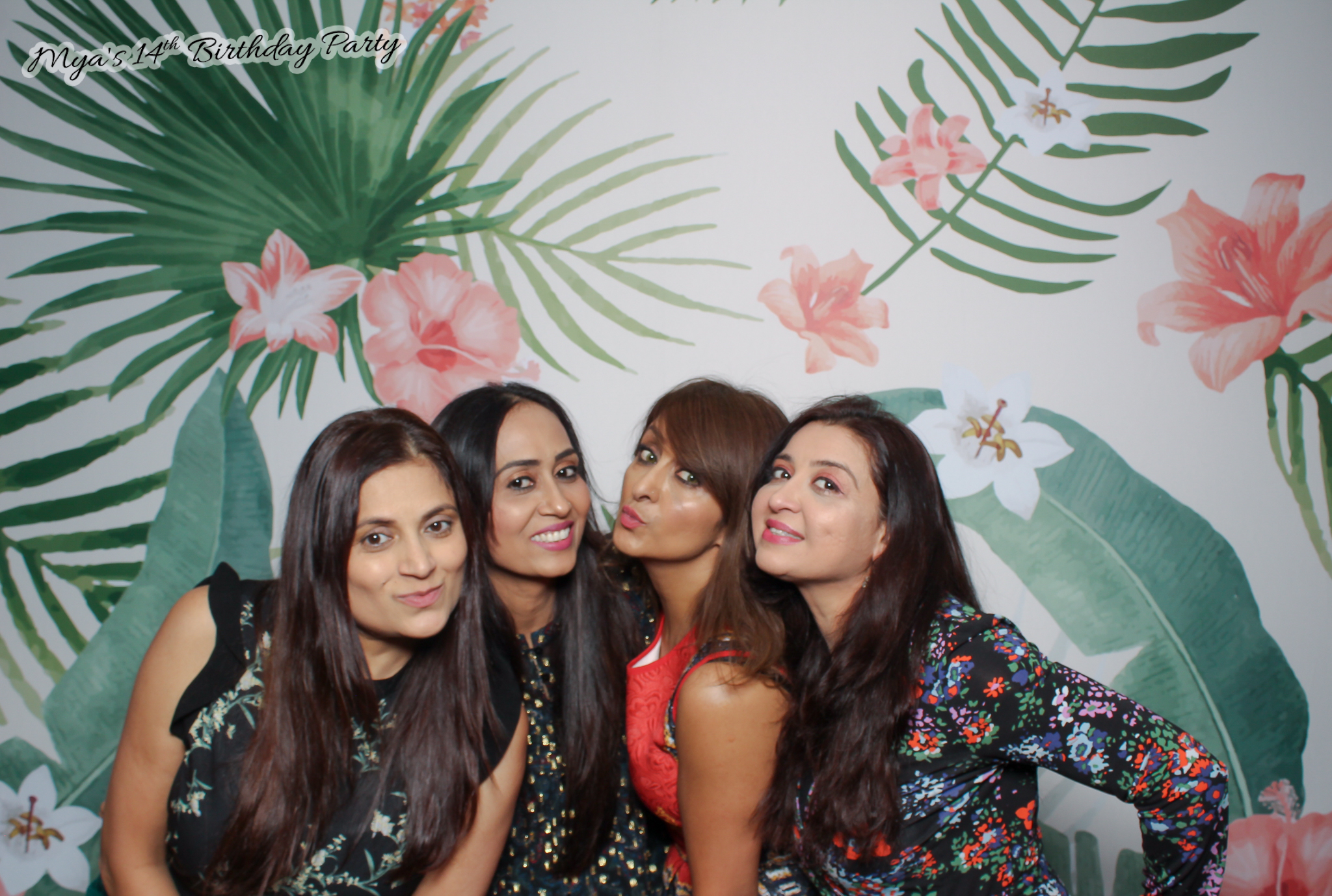 Mya's 14th Birthday | View more photos from the event at gallery.freshbooths.com/u/FreshBooths/Myas-14th-Birthday