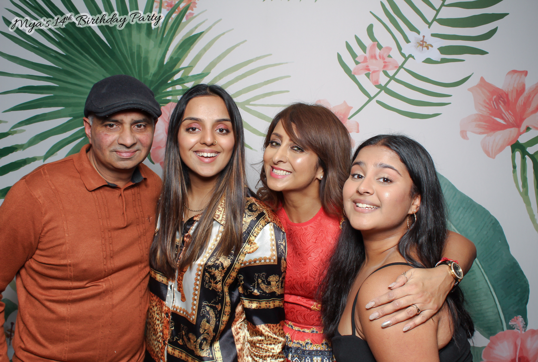 Mya's 14th Birthday | View more photos from the event at gallery.freshbooths.com/u/FreshBooths/Myas-14th-Birthday