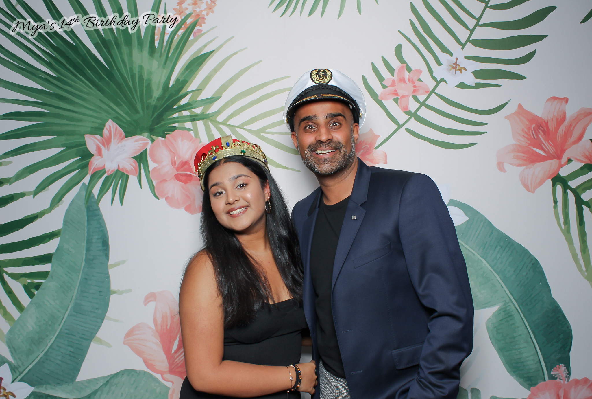 Mya's 14th Birthday | View more photos from the event at gallery.freshbooths.com/u/FreshBooths/Myas-14th-Birthday