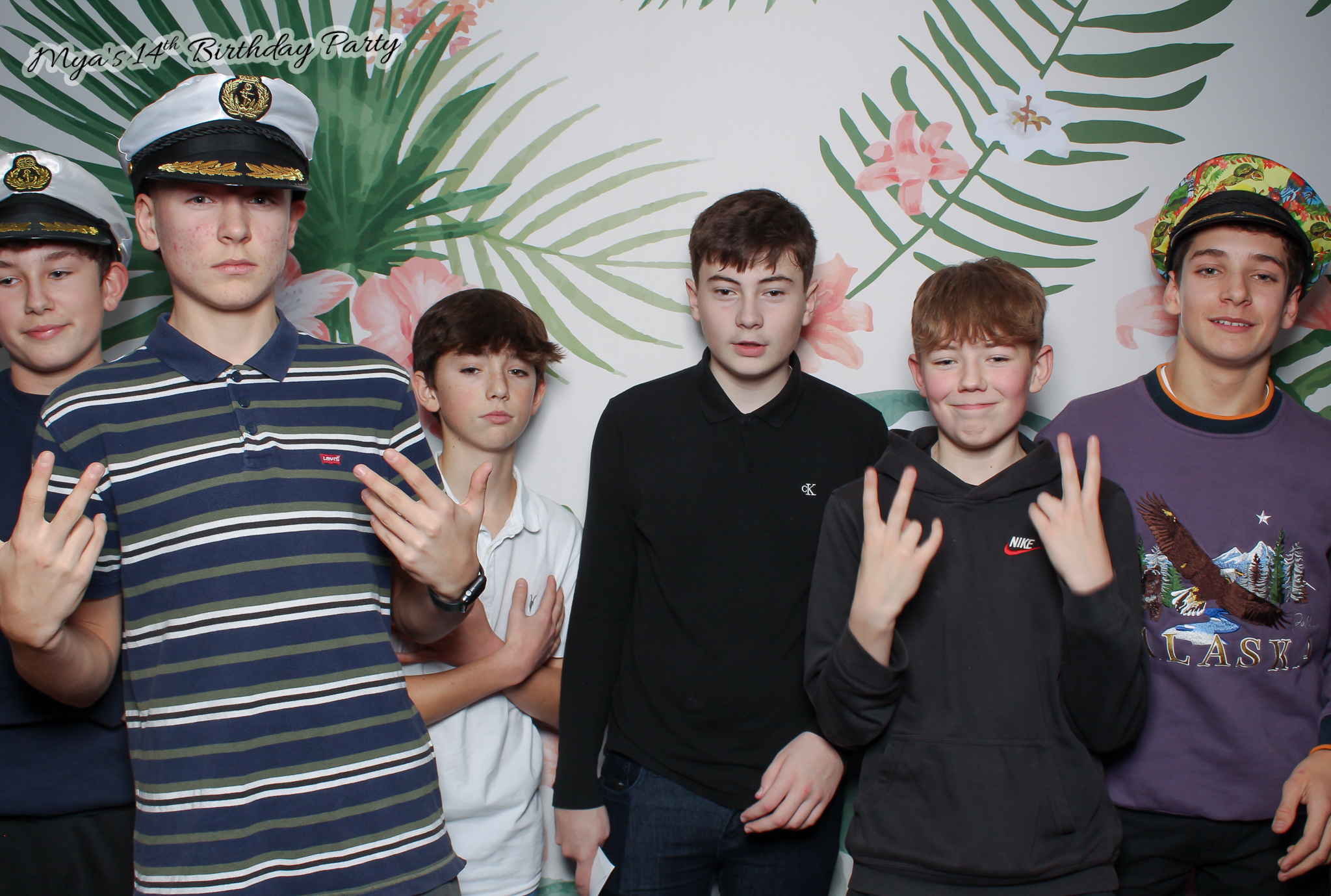 Mya's 14th Birthday | View more photos from the event at gallery.freshbooths.com/u/FreshBooths/Myas-14th-Birthday