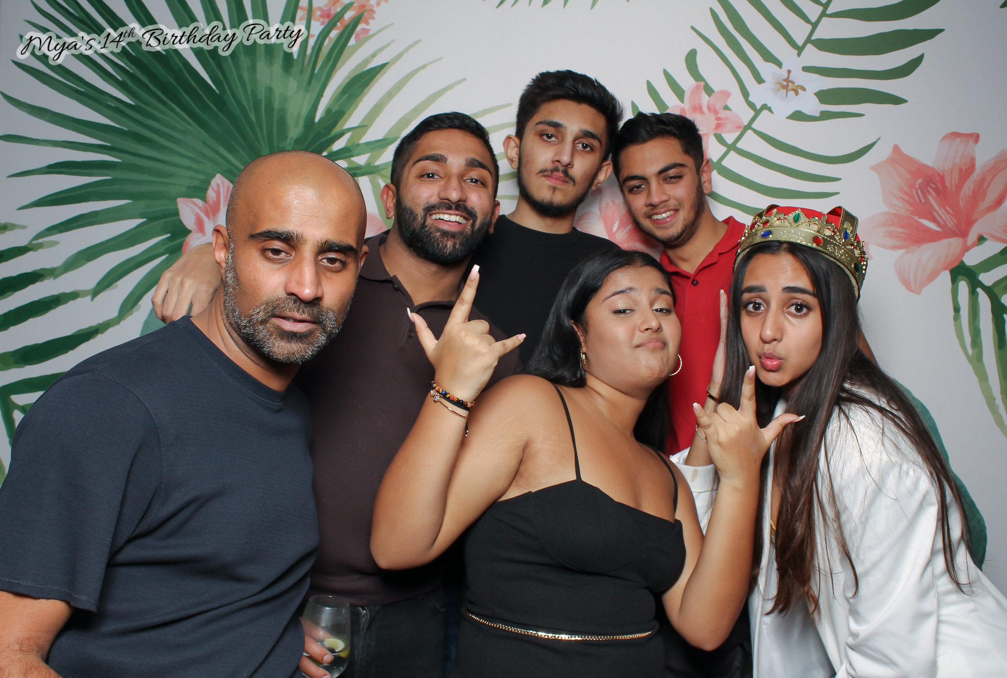 Mya's 14th Birthday | View more photos from the event at gallery.freshbooths.com/u/FreshBooths/Myas-14th-Birthday