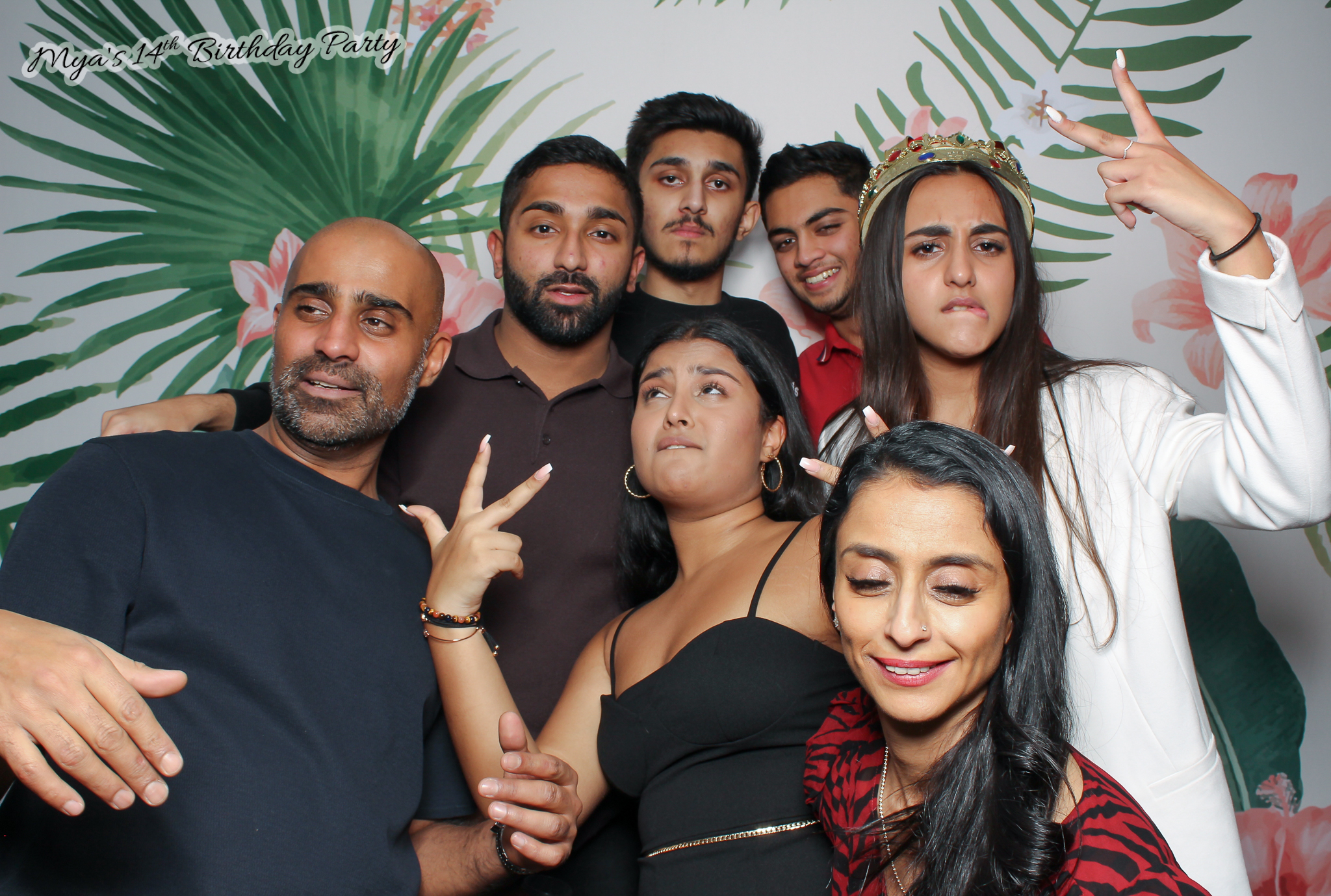 Mya's 14th Birthday | View more photos from the event at gallery.freshbooths.com/u/FreshBooths/Myas-14th-Birthday