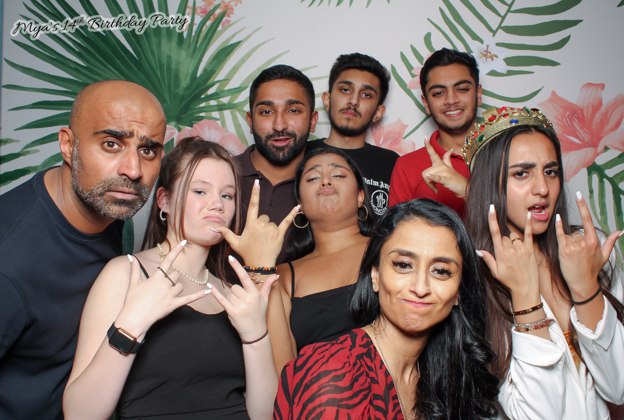 Mya's 14th Birthday | View more photos from the event at gallery.freshbooths.com/u/FreshBooths/Myas-14th-Birthday