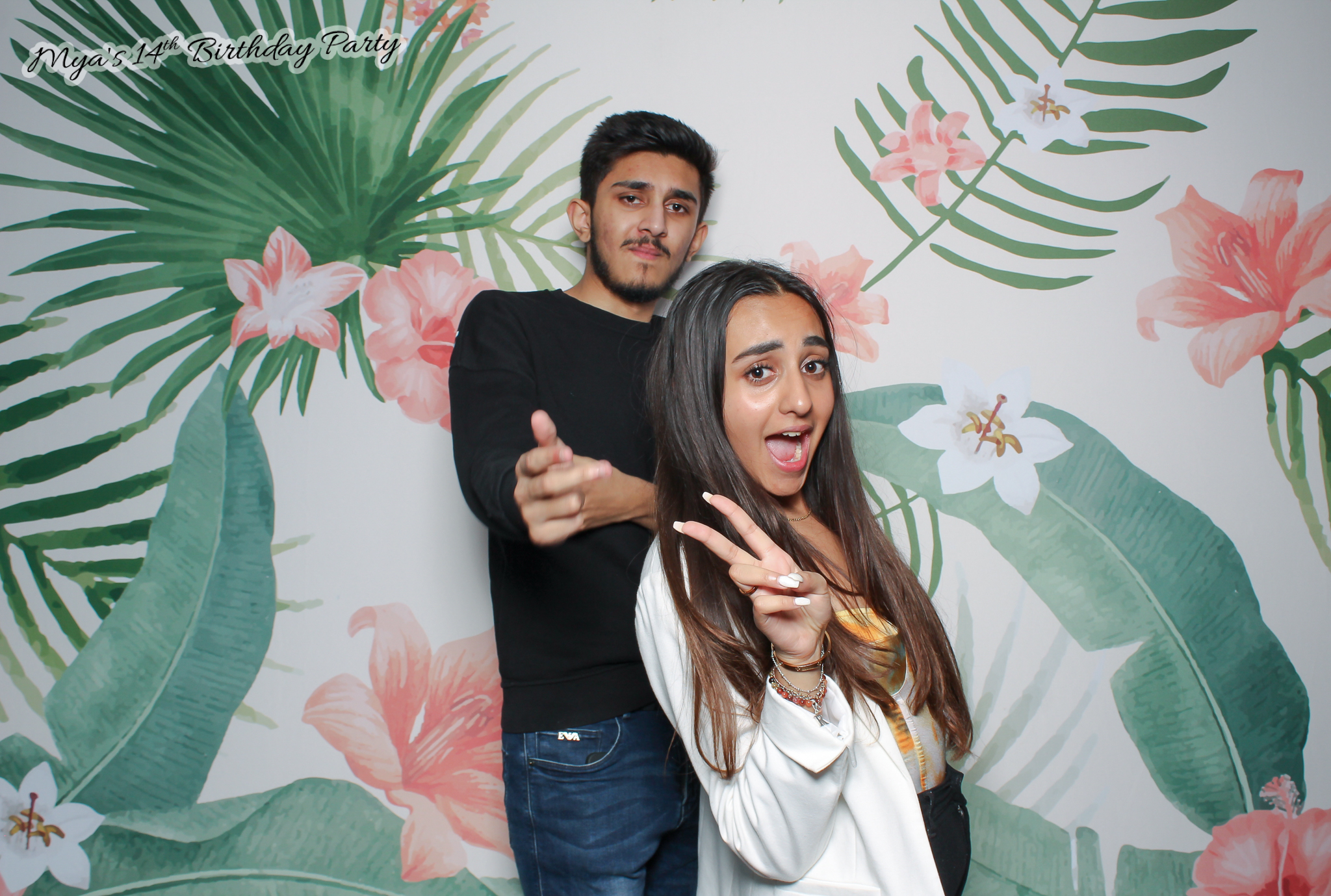 Mya's 14th Birthday | View more photos from the event at gallery.freshbooths.com/u/FreshBooths/Myas-14th-Birthday