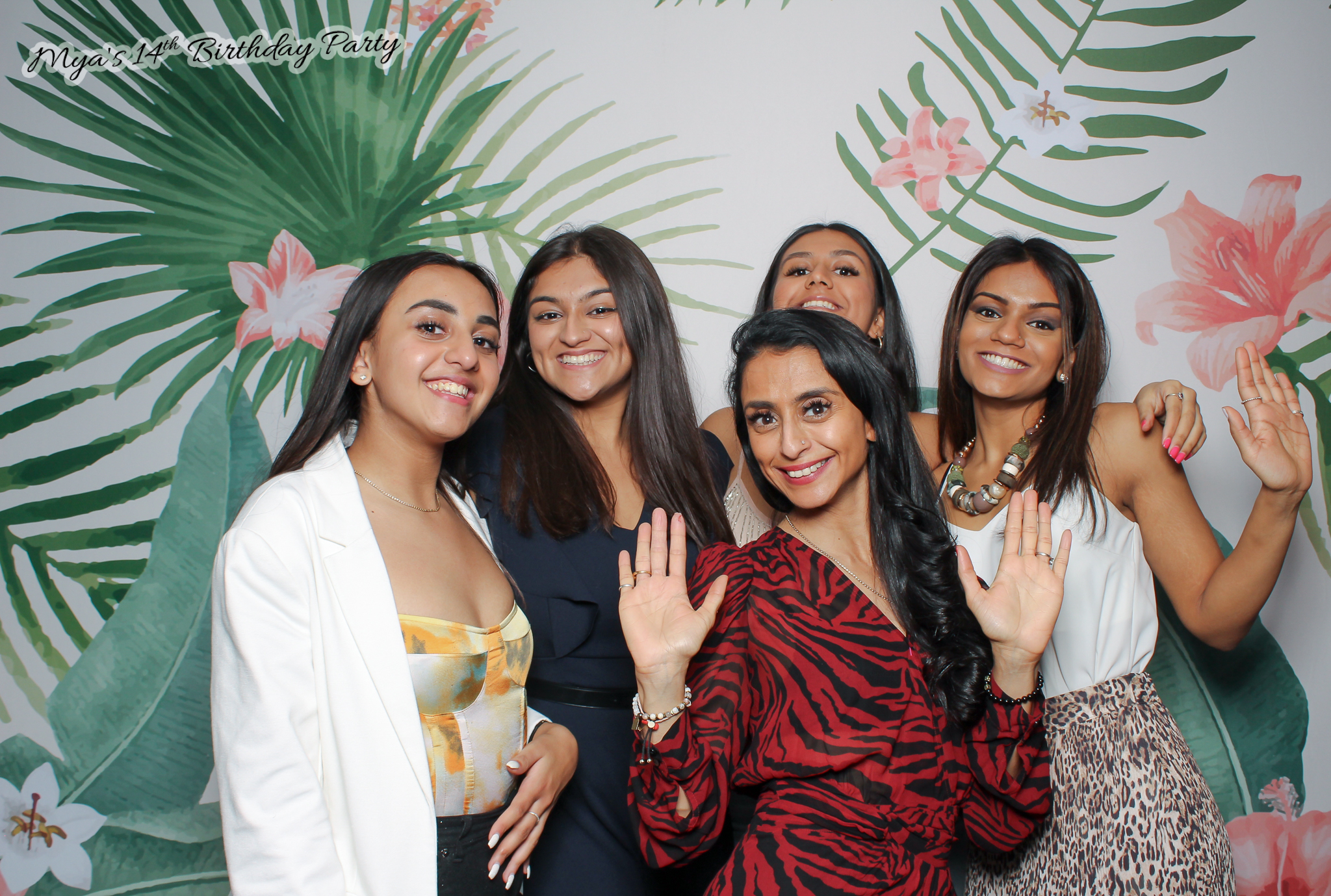 Mya's 14th Birthday | View more photos from the event at gallery.freshbooths.com/u/FreshBooths/Myas-14th-Birthday