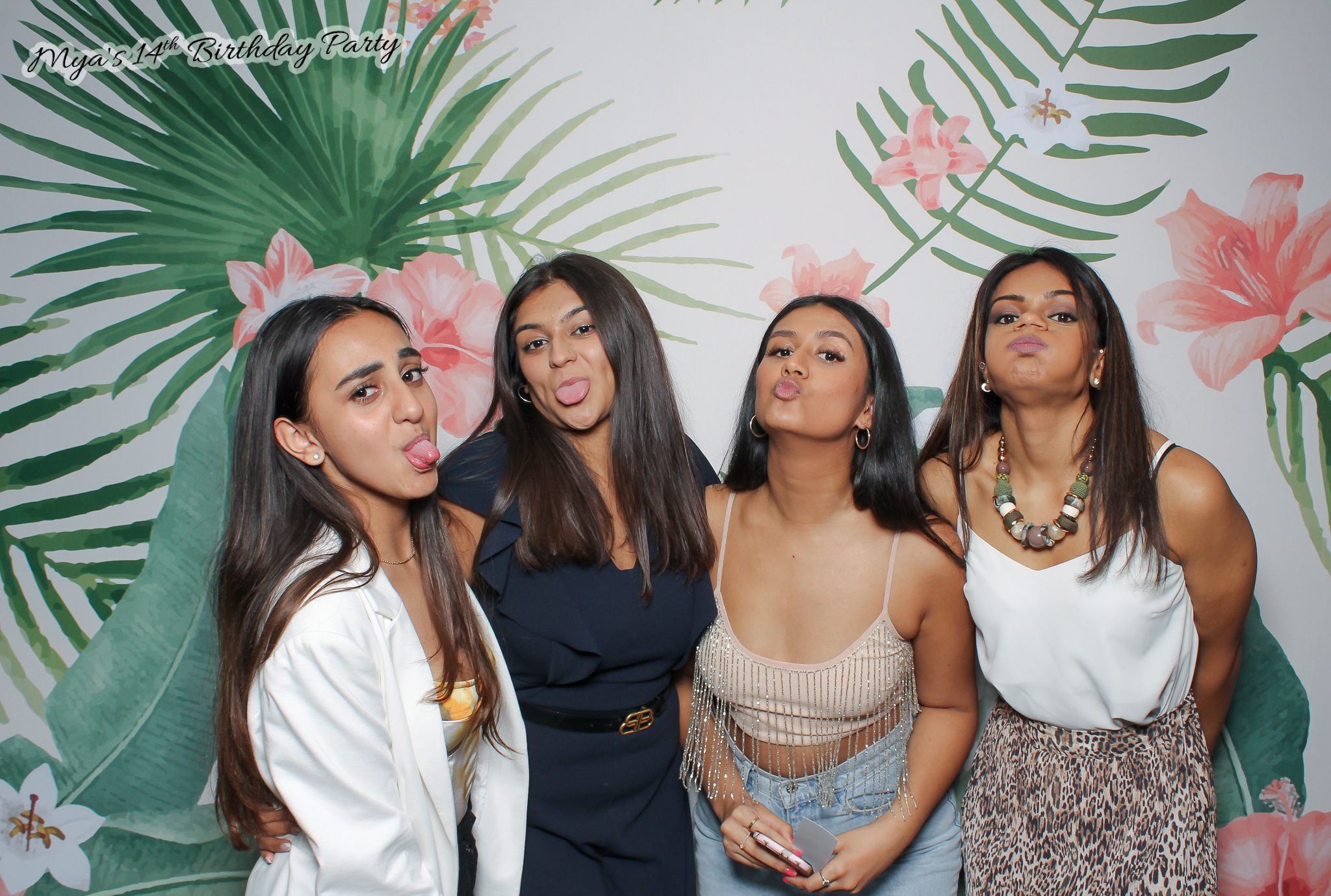 Mya's 14th Birthday | View more photos from the event at gallery.freshbooths.com/u/FreshBooths/Myas-14th-Birthday