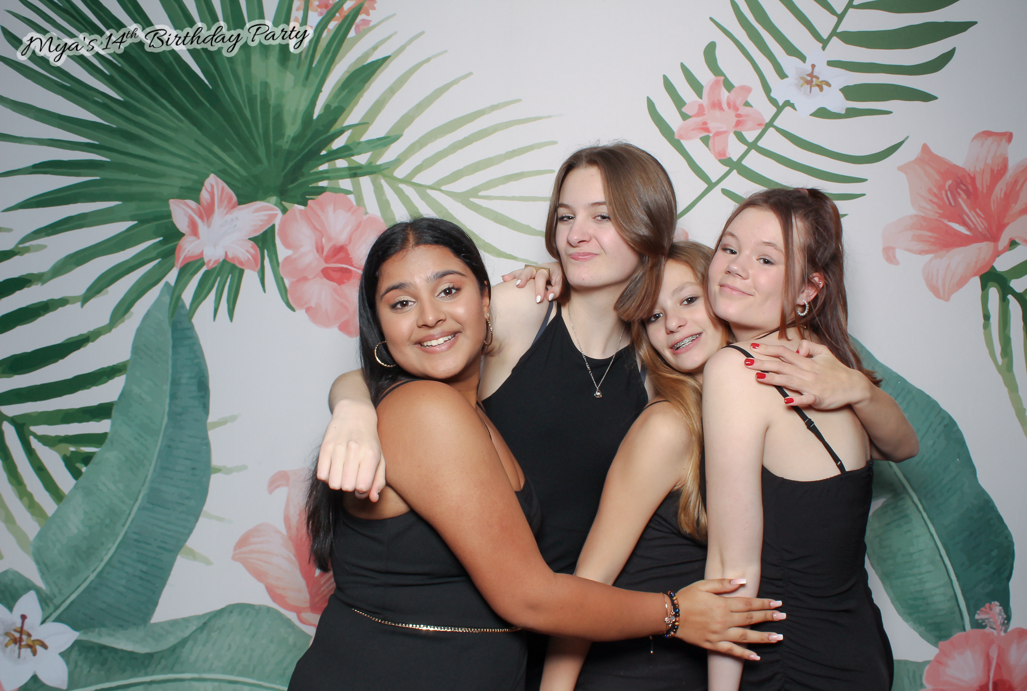 Mya's 14th Birthday | View more photos from the event at gallery.freshbooths.com/u/FreshBooths/Myas-14th-Birthday