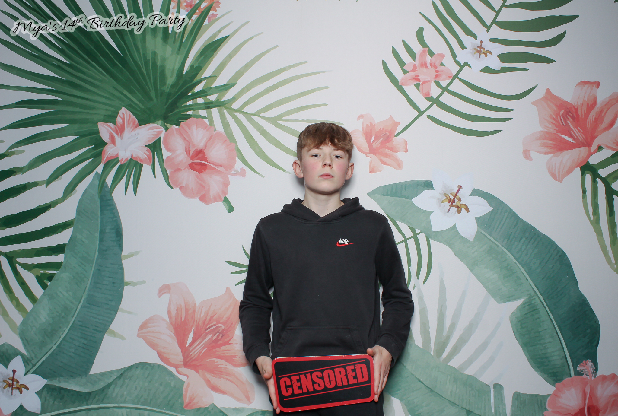Mya's 14th Birthday | View more photos from the event at gallery.freshbooths.com/u/FreshBooths/Myas-14th-Birthday
