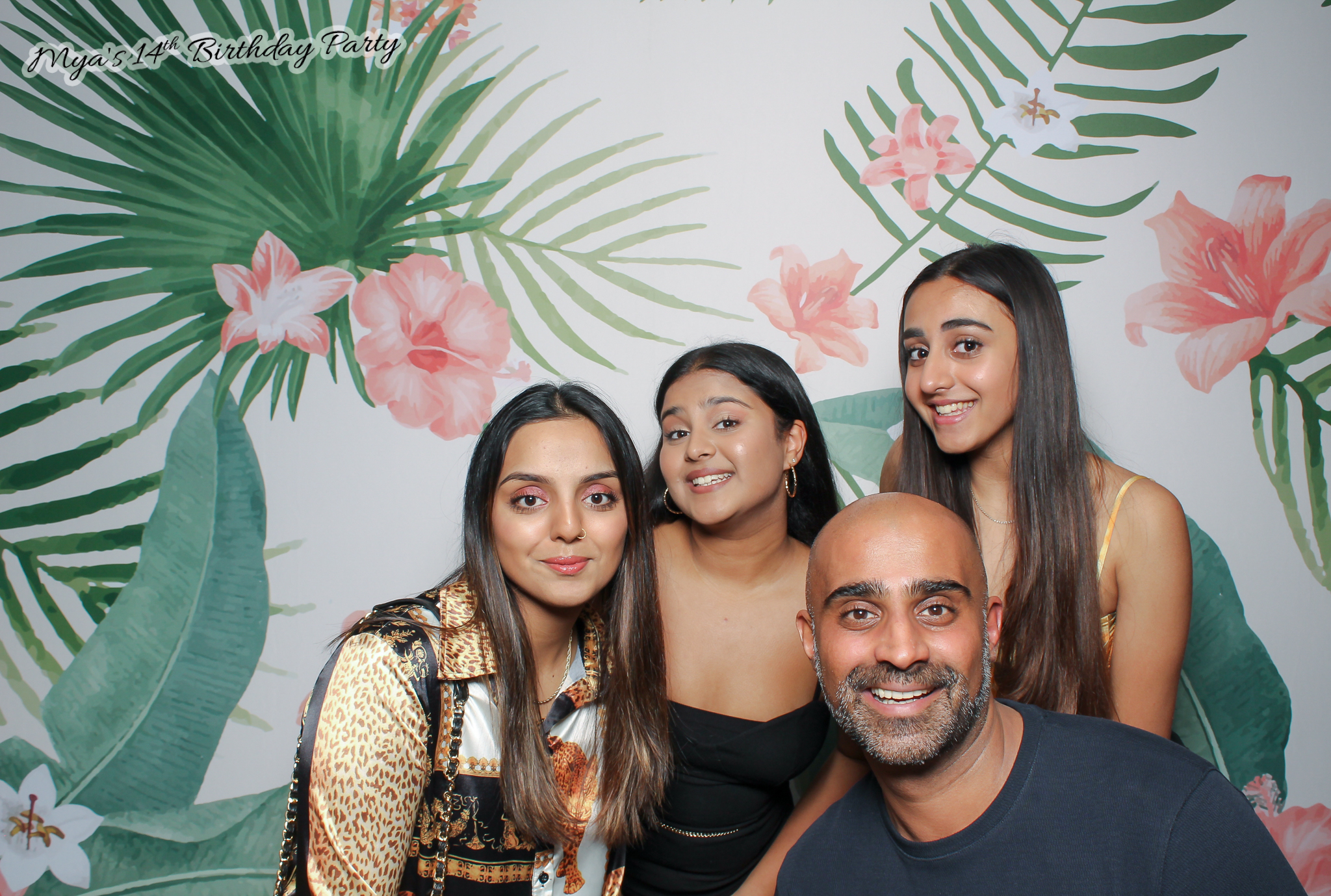 Mya's 14th Birthday | View more photos from the event at gallery.freshbooths.com/u/FreshBooths/Myas-14th-Birthday