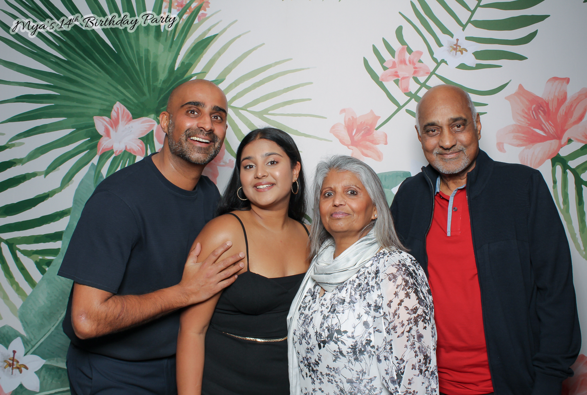 Mya's 14th Birthday | View more photos from the event at gallery.freshbooths.com/u/FreshBooths/Myas-14th-Birthday