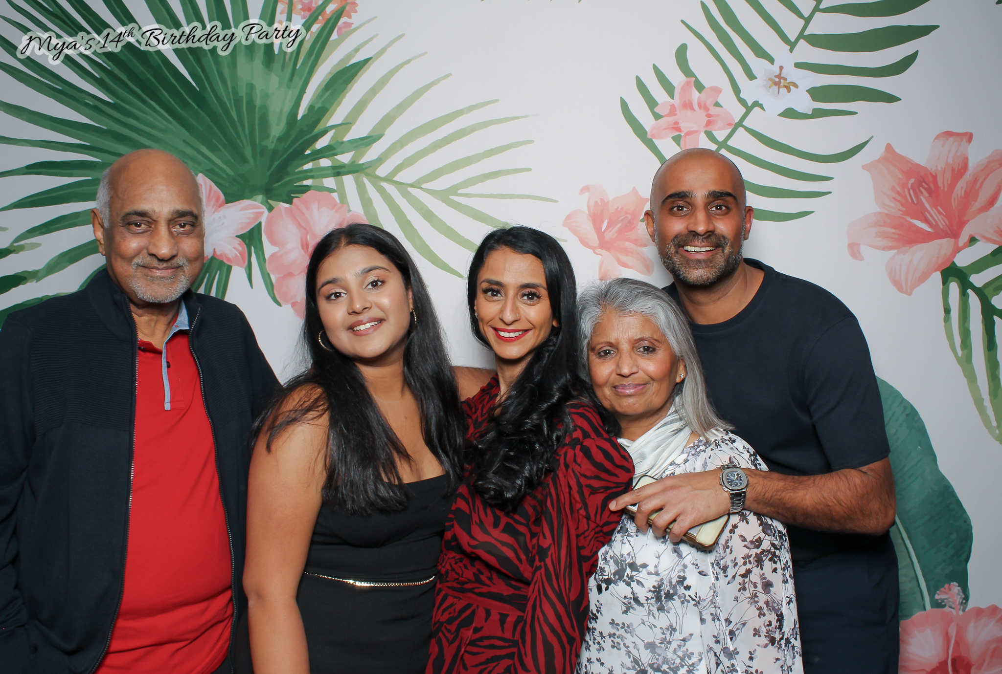Mya's 14th Birthday | View more photos from the event at gallery.freshbooths.com/u/FreshBooths/Myas-14th-Birthday