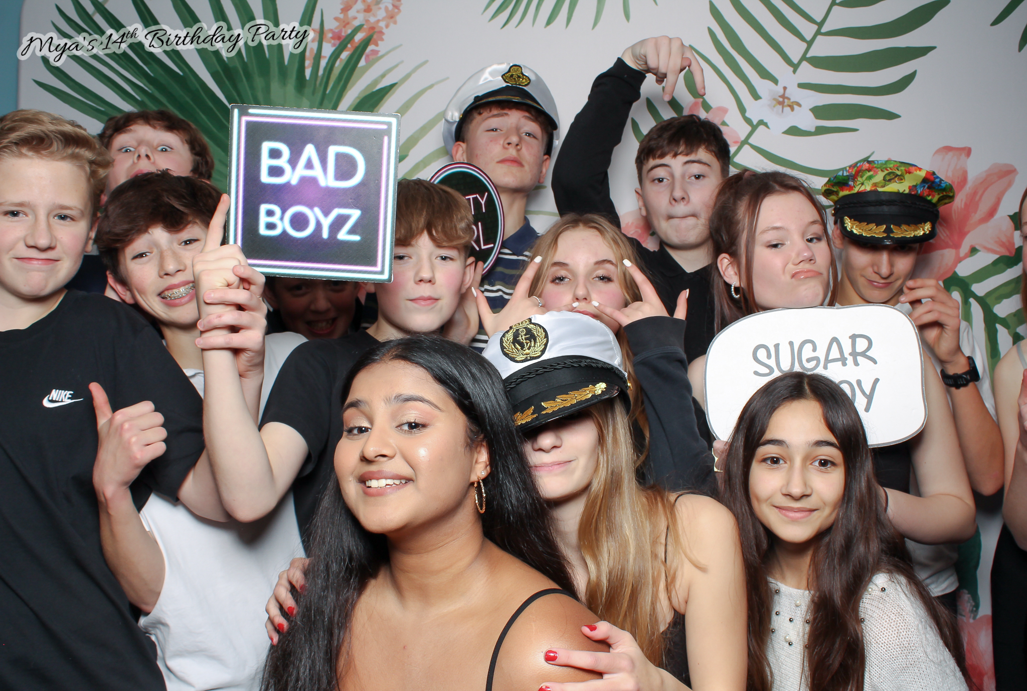 Mya's 14th Birthday | View more photos from the event at gallery.freshbooths.com/u/FreshBooths/Myas-14th-Birthday