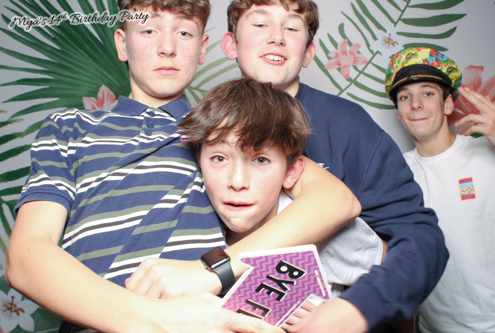 Mya's 14th Birthday | View more photos from the event at gallery.freshbooths.com/u/FreshBooths/Myas-14th-Birthday