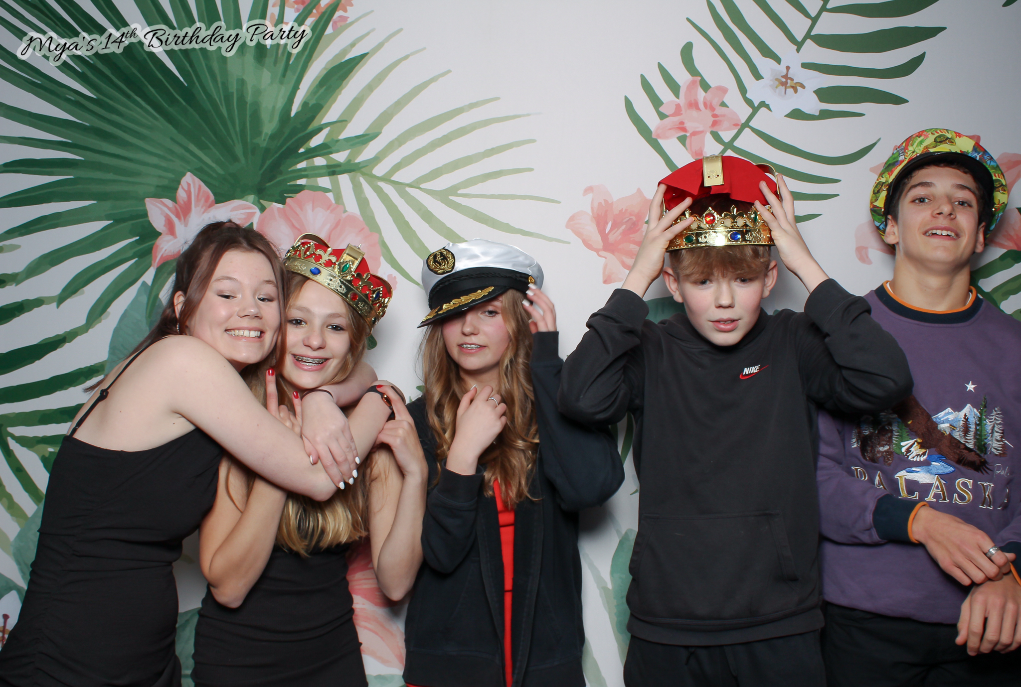 Mya's 14th Birthday | View more photos from the event at gallery.freshbooths.com/u/FreshBooths/Myas-14th-Birthday