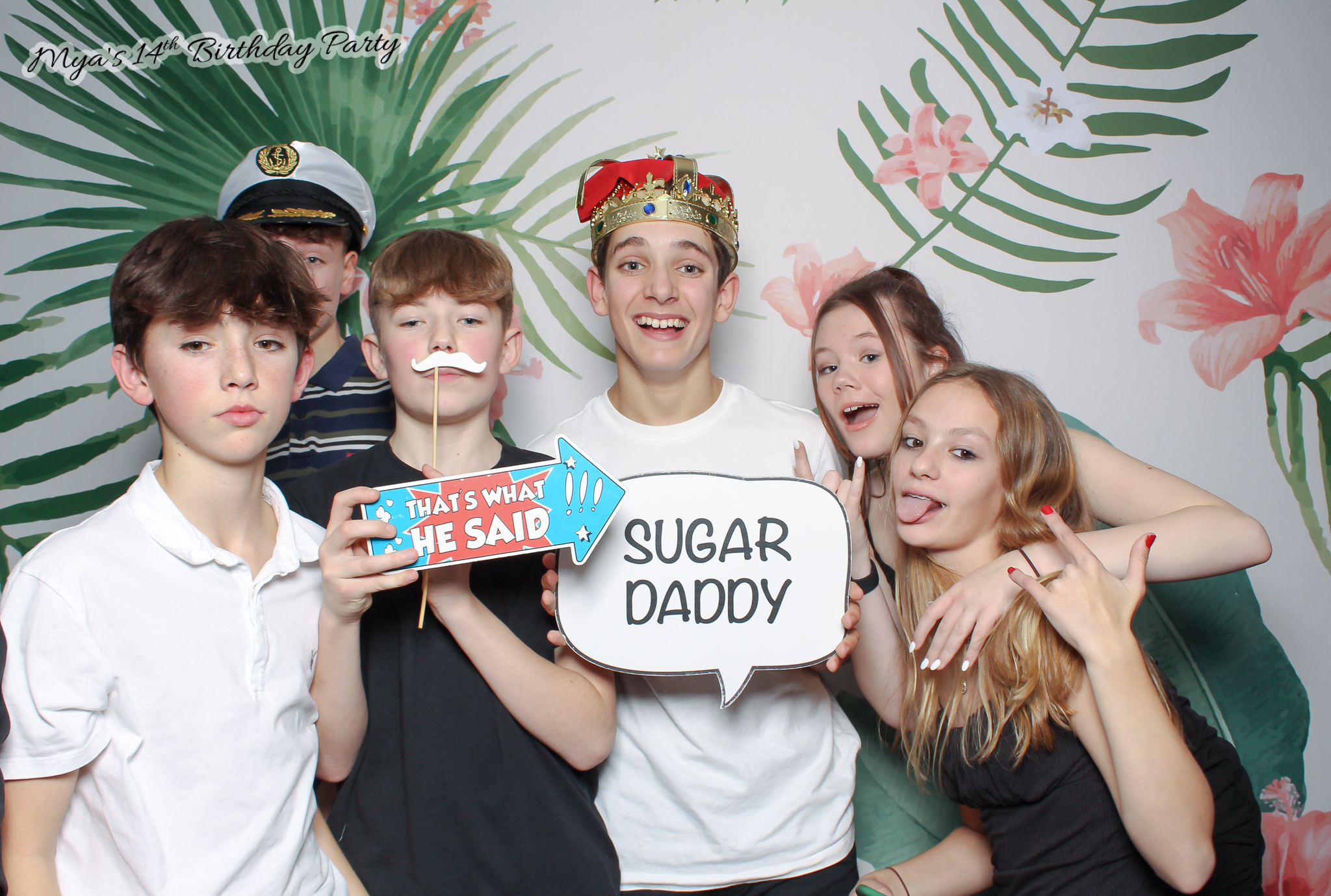 Mya's 14th Birthday | View more photos from the event at gallery.freshbooths.com/u/FreshBooths/Myas-14th-Birthday